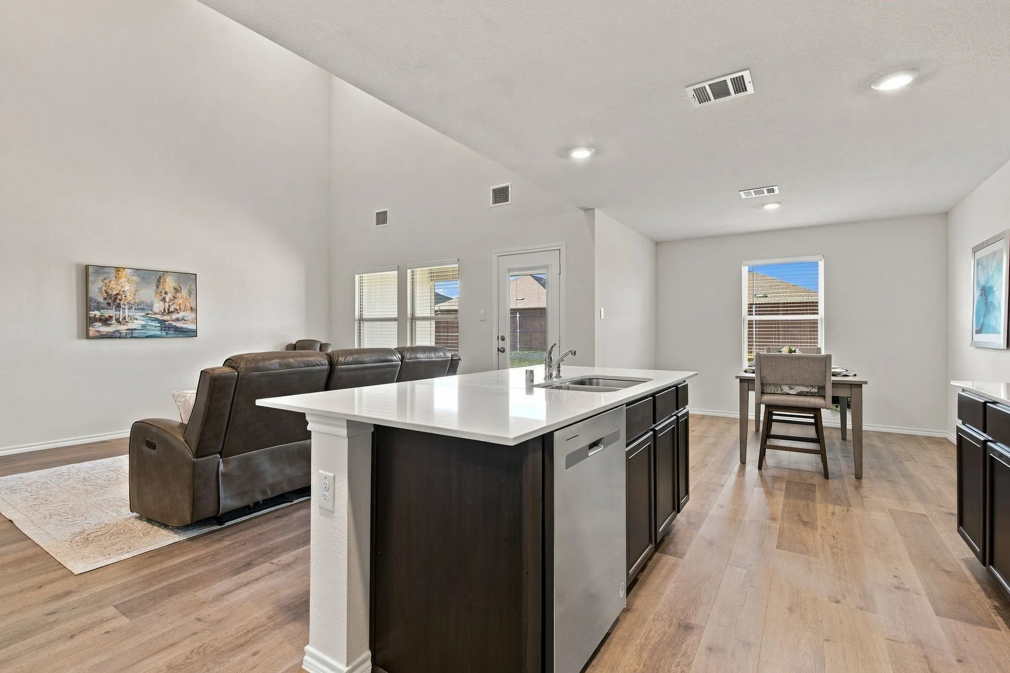 Single Family Residence For Sale in Denton County , 1432 Briar Hill Drive, Denton, Texas 76207, 4 Bedroom, 3 Bathroom, 2 Garage spaces, 2,320 Sqft, built in 2024, mls#21376589, Real Estate Agent in Denton, Homes For Sale in Denton county, Homes For Sale in Denton, Realtor in Denton Texas, Real Estate Brokerage Independent Realty Texas, Luminita Cordes Realtor