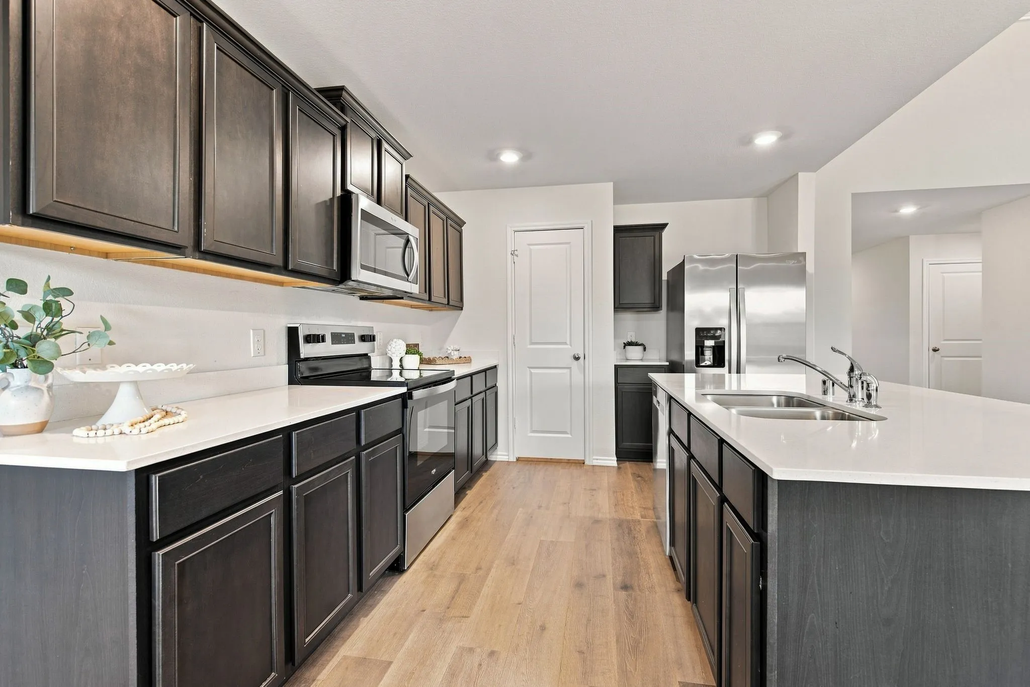 Single Family Residence For Sale in Denton County , 1432 Briar Hill Drive, Denton, Texas 76207, 4 Bedroom, 3 Bathroom, 2 Garage spaces, 2,320 Sqft, built in 2024, mls#21376589, Real Estate Agent in Denton, Homes For Sale in Denton county, Homes For Sale in Denton, Realtor in Denton Texas, Real Estate Brokerage Independent Realty Texas, Luminita Cordes Realtor