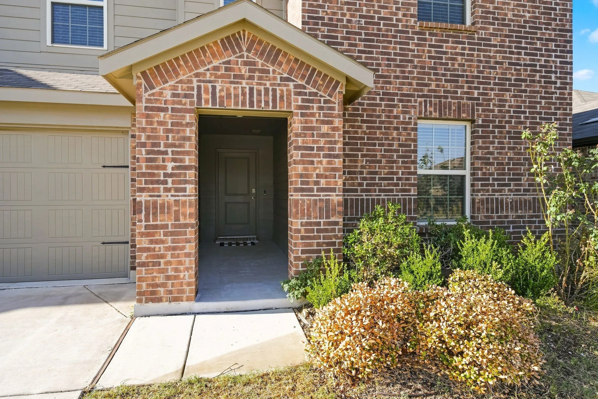 Single Family Residence For Sale in Denton County , 1432 Briar Hill Drive, Denton, Texas 76207, 4 Bedroom, 3 Bathroom, 2 Garage spaces, 2,320 Sqft, built in 2024, mls#21376589, Real Estate Agent in Denton, Homes For Sale in Denton county, Homes For Sale in Denton, Realtor in Denton Texas, Real Estate Brokerage Independent Realty Texas, Luminita Cordes Realtor