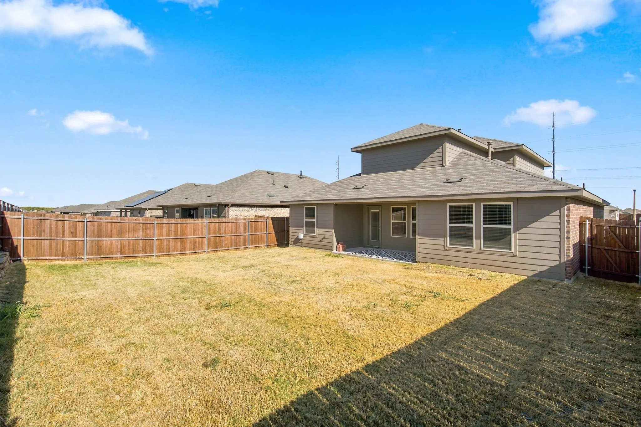 Single Family Residence For Sale in Denton County , 1432 Briar Hill Drive, Denton, Texas 76207, 4 Bedroom, 3 Bathroom, 2 Garage spaces, 2,320 Sqft, built in 2024, mls#21376589, Real Estate Agent in Denton, Homes For Sale in Denton county, Homes For Sale in Denton, Realtor in Denton Texas, Real Estate Brokerage Independent Realty Texas, Luminita Cordes Realtor