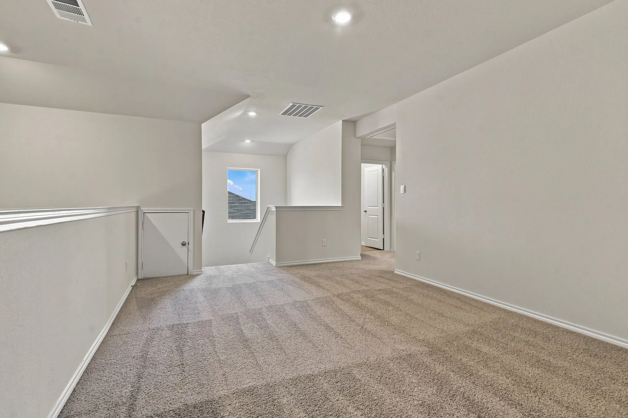Single Family Residence For Sale in Denton County , 1432 Briar Hill Drive, Denton, Texas 76207, 4 Bedroom, 3 Bathroom, 2 Garage spaces, 2,320 Sqft, built in 2024, mls#21376589, Real Estate Agent in Denton, Homes For Sale in Denton county, Homes For Sale in Denton, Realtor in Denton Texas, Real Estate Brokerage Independent Realty Texas, Luminita Cordes Realtor