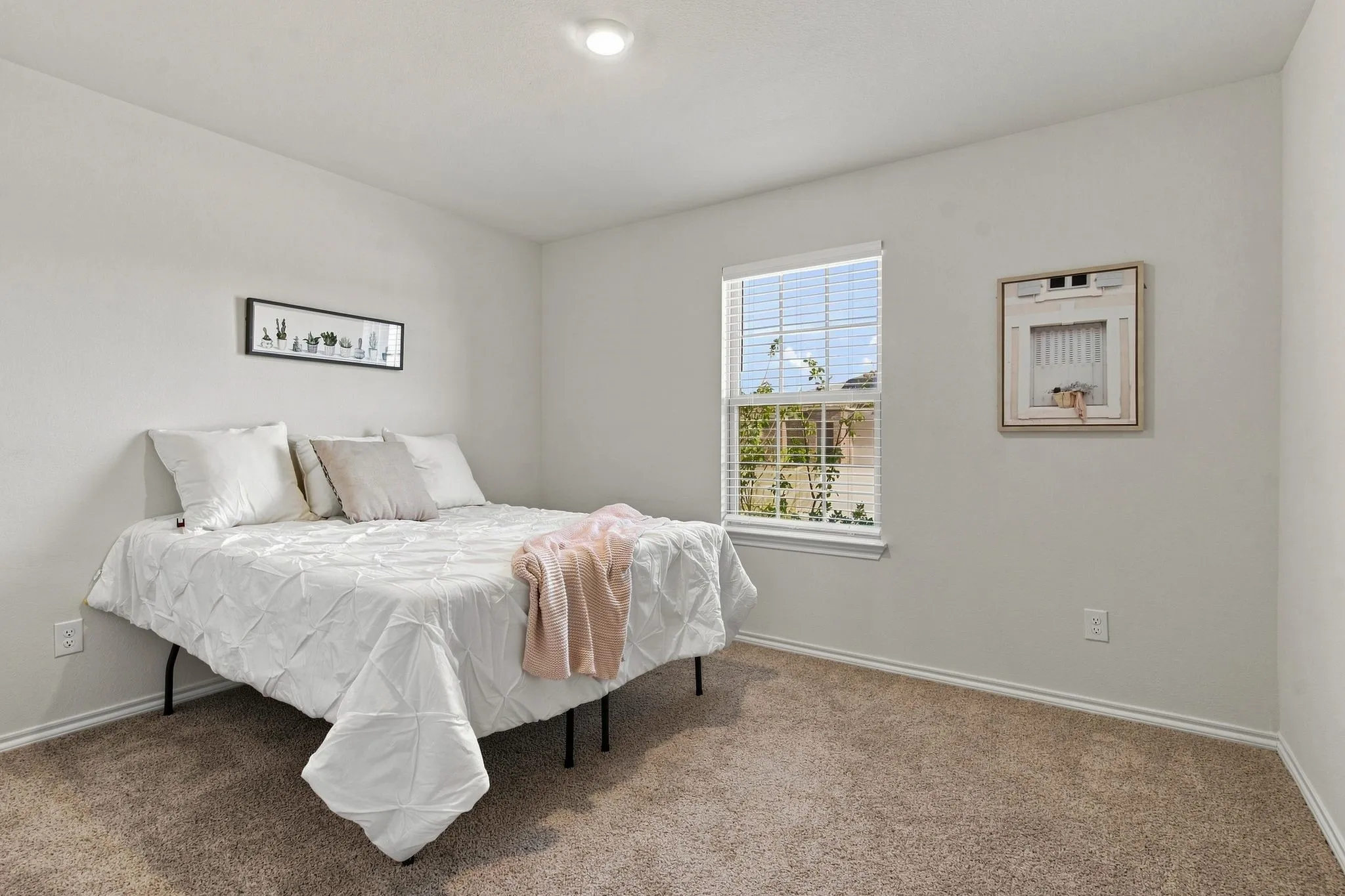 Single Family Residence For Sale in Denton County , 1432 Briar Hill Drive, Denton, Texas 76207, 4 Bedroom, 3 Bathroom, 2 Garage spaces, 2,320 Sqft, built in 2024, mls#21376589, Real Estate Agent in Denton, Homes For Sale in Denton county, Homes For Sale in Denton, Realtor in Denton Texas, Real Estate Brokerage Independent Realty Texas, Luminita Cordes Realtor