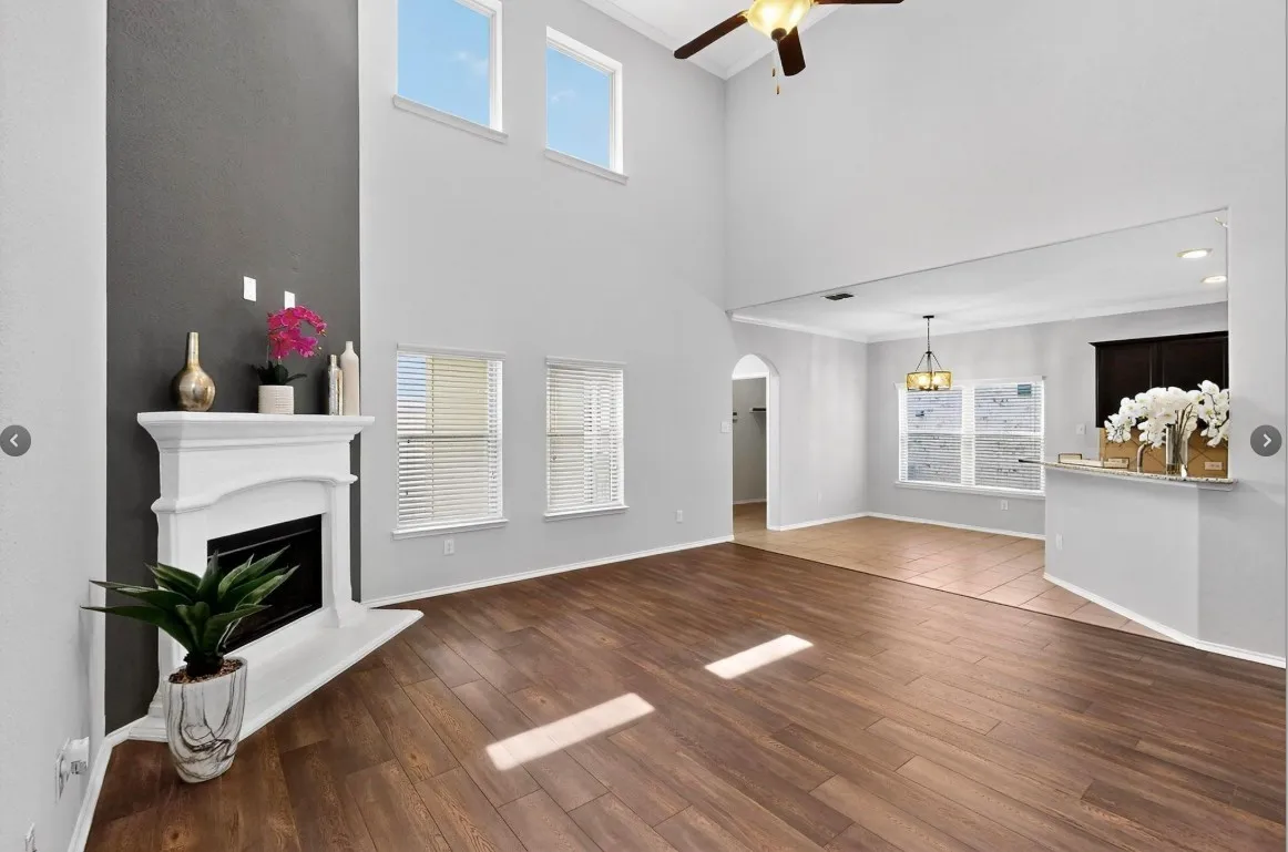 Single Family Residence For Rent in Denton County , 621 Big Horn Road, Aubrey, Texas 76227, 3 Bedroom, 3 Bathroom, 2 Garage spaces, 1,888 Sqft, built in 2016, mls#21379890, Real Estate Agent in Aubrey, Homes For Rent in Denton county, Homes For Rent in Aubrey, Realtor in Aubrey Texas, Real Estate Brokerage Independent Realty Texas, Luminita Cordes Realtor