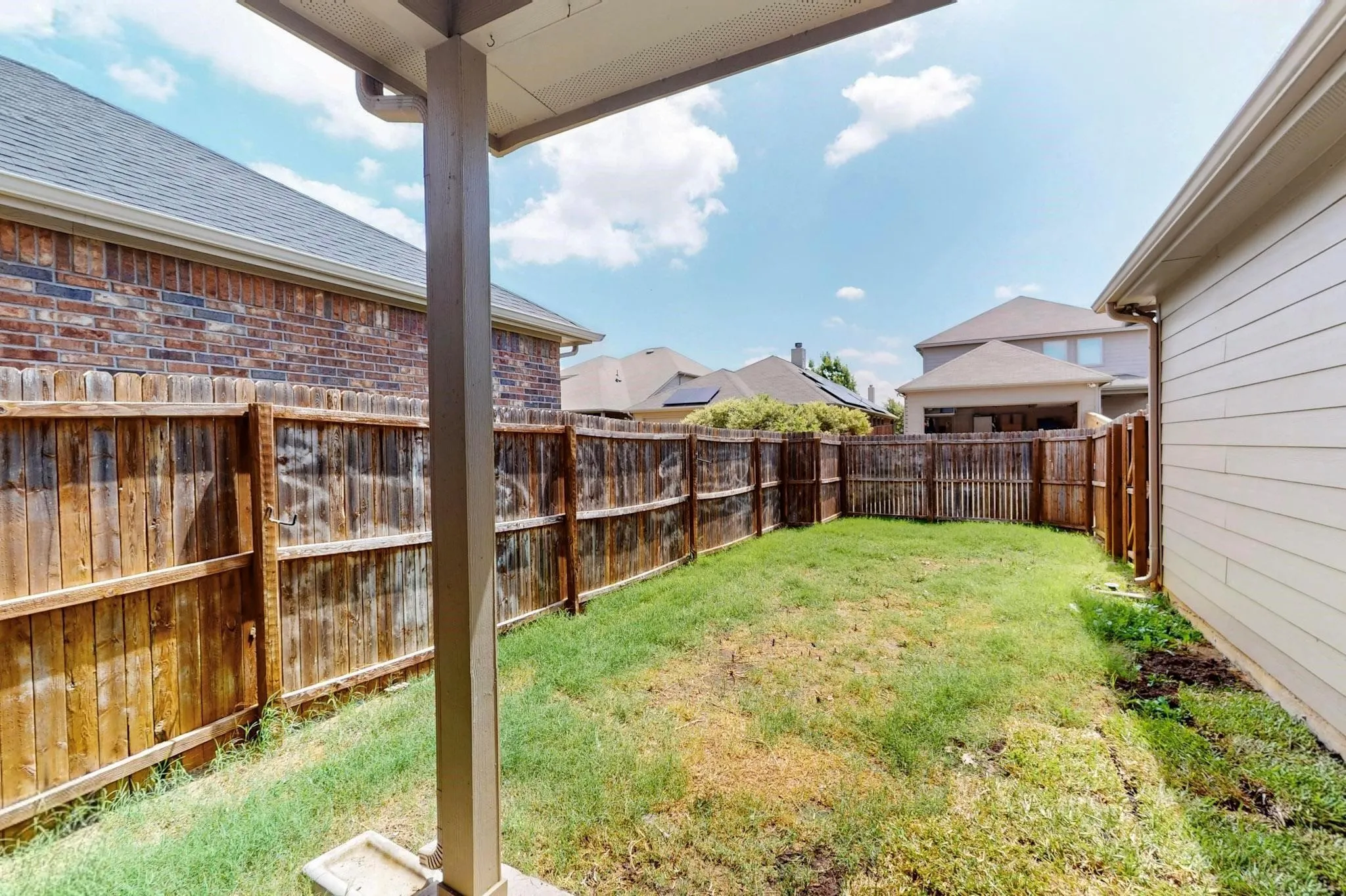 Single Family Residence For Rent in Denton County , 621 Big Horn Road, Aubrey, Texas 76227, 3 Bedroom, 3 Bathroom, 2 Garage spaces, 1,888 Sqft, built in 2016, mls#21379890, Real Estate Agent in Aubrey, Homes For Rent in Denton county, Homes For Rent in Aubrey, Realtor in Aubrey Texas, Real Estate Brokerage Independent Realty Texas, Luminita Cordes Realtor