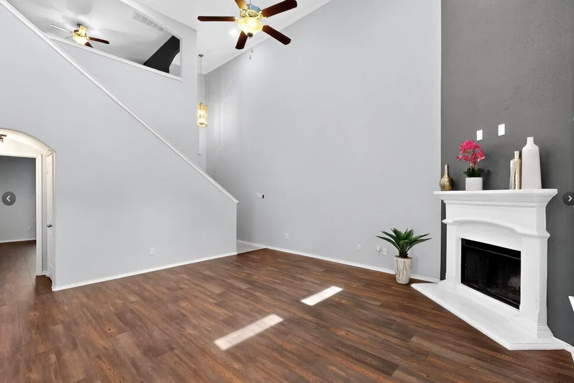 Single Family Residence For Rent in Denton County , 621 Big Horn Road, Aubrey, Texas 76227, 3 Bedroom, 3 Bathroom, 2 Garage spaces, 1,888 Sqft, built in 2016, mls#21379890, Real Estate Agent in Aubrey, Homes For Rent in Denton county, Homes For Rent in Aubrey, Realtor in Aubrey Texas, Real Estate Brokerage Independent Realty Texas, Luminita Cordes Realtor