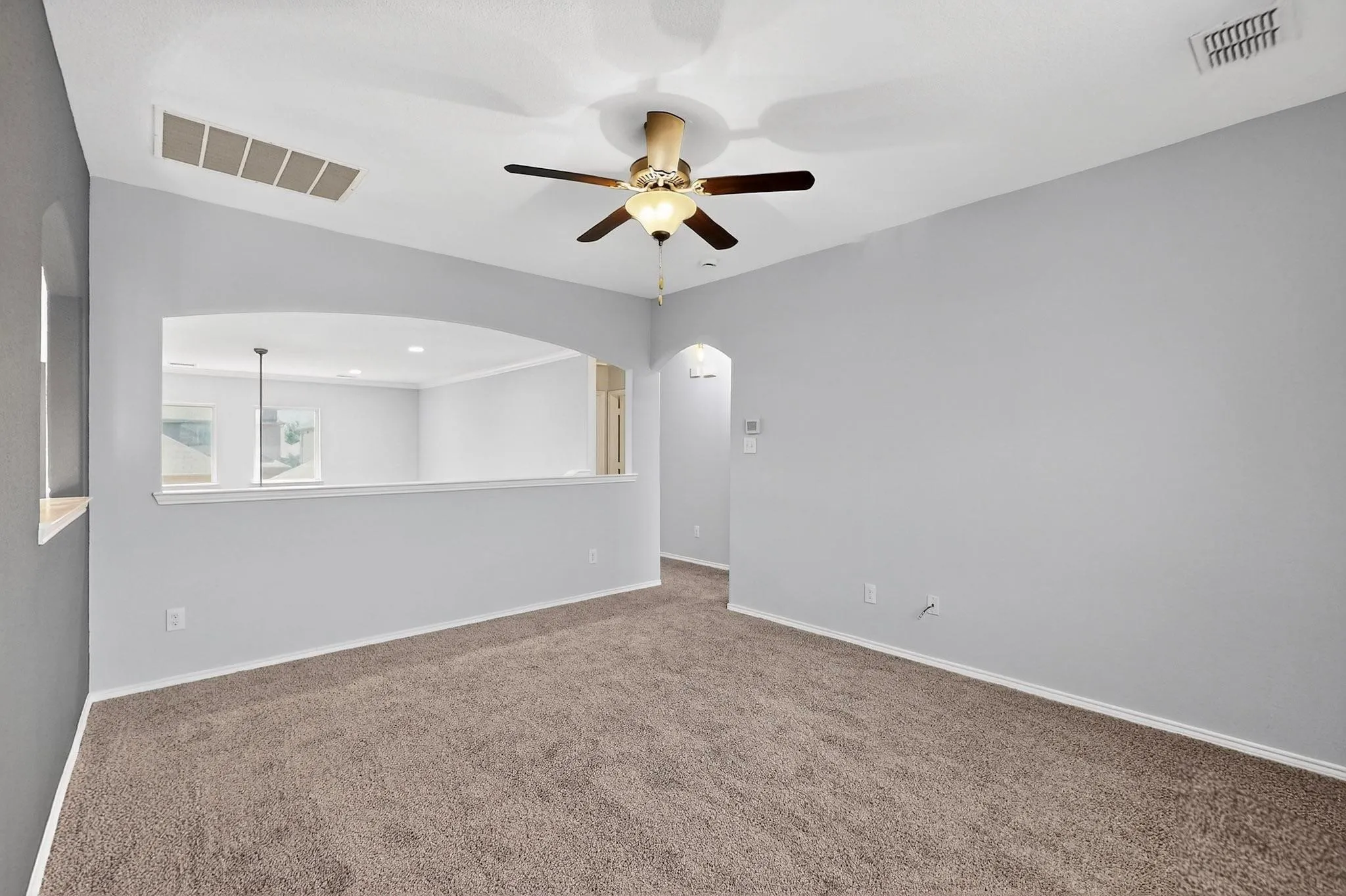 Single Family Residence For Rent in Denton County , 621 Big Horn Road, Aubrey, Texas 76227, 3 Bedroom, 3 Bathroom, 2 Garage spaces, 1,888 Sqft, built in 2016, mls#21379890, Real Estate Agent in Aubrey, Homes For Rent in Denton county, Homes For Rent in Aubrey, Realtor in Aubrey Texas, Real Estate Brokerage Independent Realty Texas, Luminita Cordes Realtor