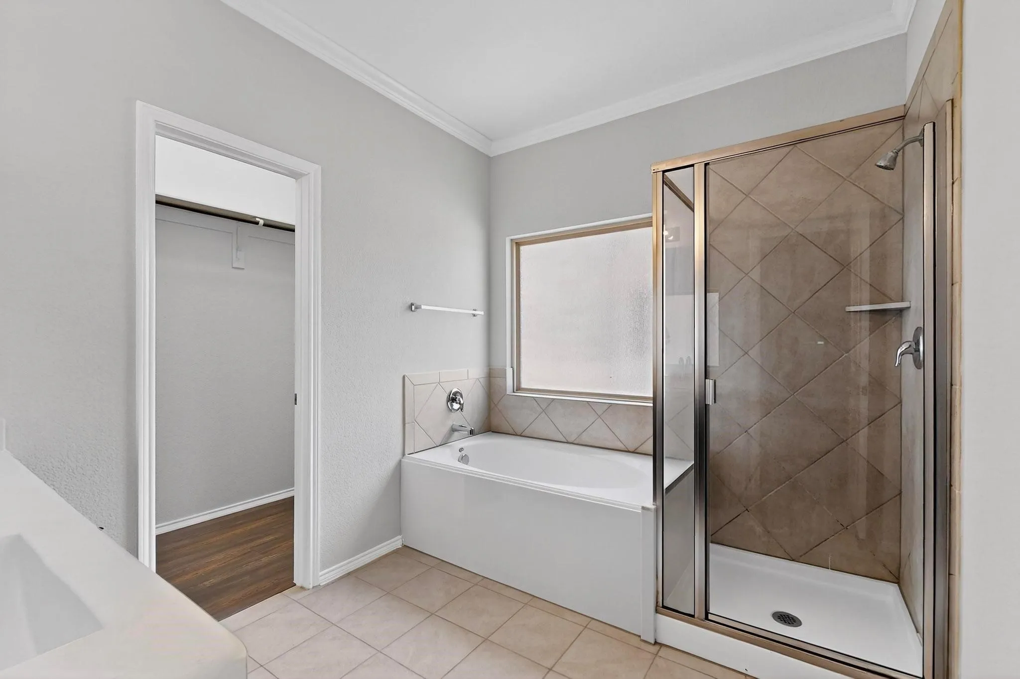 Single Family Residence For Rent in Denton County , 621 Big Horn Road, Aubrey, Texas 76227, 3 Bedroom, 3 Bathroom, 2 Garage spaces, 1,888 Sqft, built in 2016, mls#21379890, Real Estate Agent in Aubrey, Homes For Rent in Denton county, Homes For Rent in Aubrey, Realtor in Aubrey Texas, Real Estate Brokerage Independent Realty Texas, Luminita Cordes Realtor