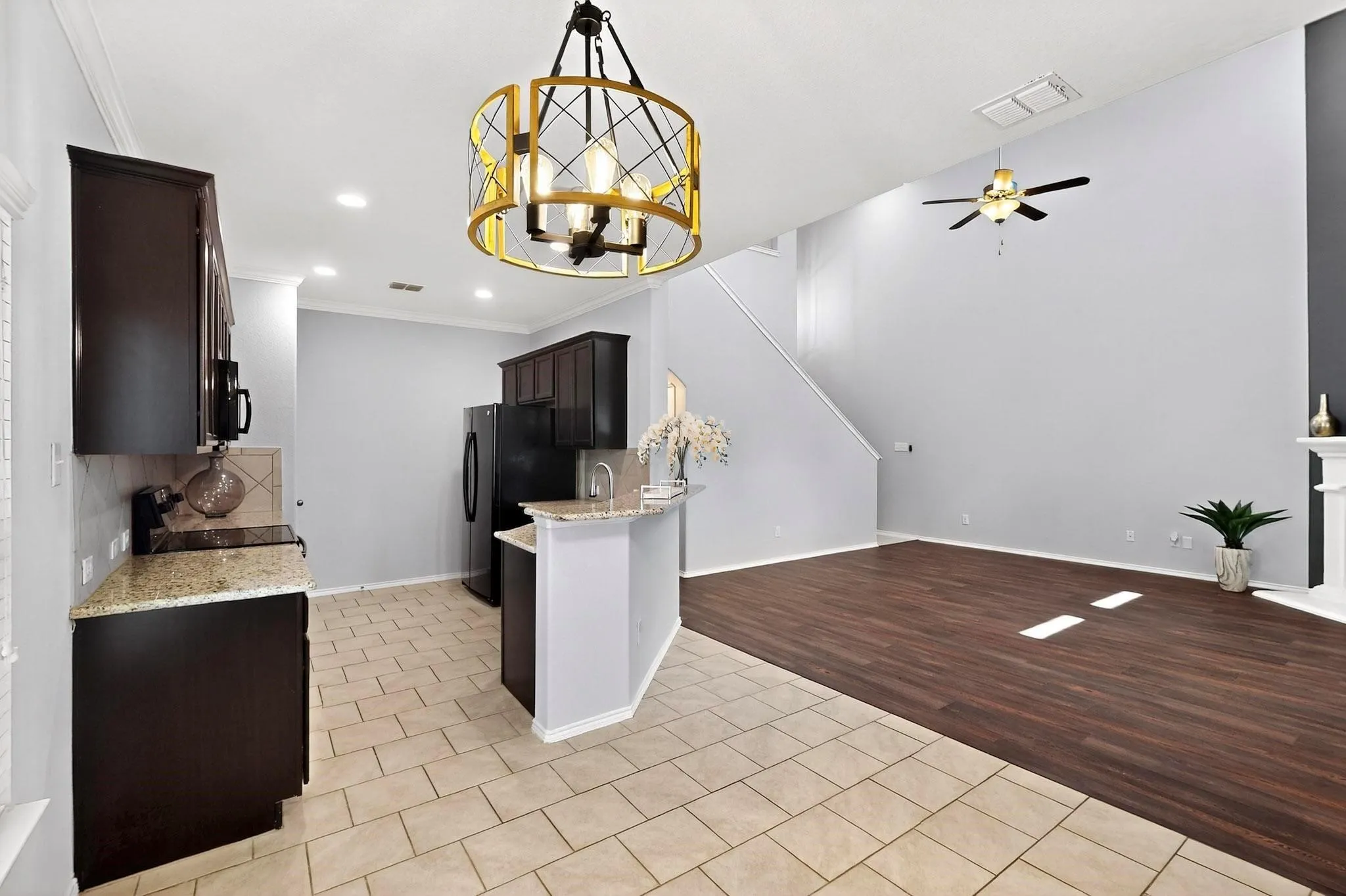 Single Family Residence For Rent in Denton County , 621 Big Horn Road, Aubrey, Texas 76227, 3 Bedroom, 3 Bathroom, 2 Garage spaces, 1,888 Sqft, built in 2016, mls#21379890, Real Estate Agent in Aubrey, Homes For Rent in Denton county, Homes For Rent in Aubrey, Realtor in Aubrey Texas, Real Estate Brokerage Independent Realty Texas, Luminita Cordes Realtor
