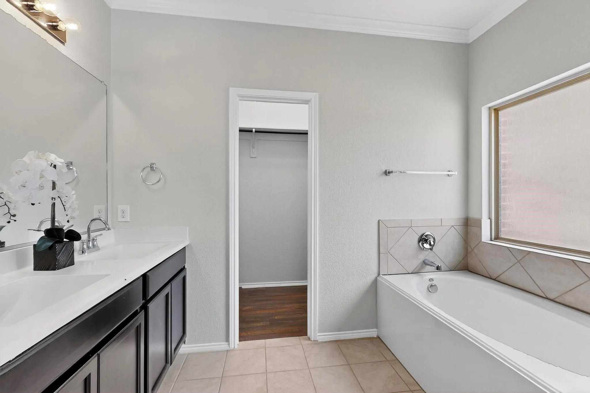 Single Family Residence For Rent in Denton County , 621 Big Horn Road, Aubrey, Texas 76227, 3 Bedroom, 3 Bathroom, 2 Garage spaces, 1,888 Sqft, built in 2016, mls#21379890, Real Estate Agent in Aubrey, Homes For Rent in Denton county, Homes For Rent in Aubrey, Realtor in Aubrey Texas, Real Estate Brokerage Independent Realty Texas, Luminita Cordes Realtor