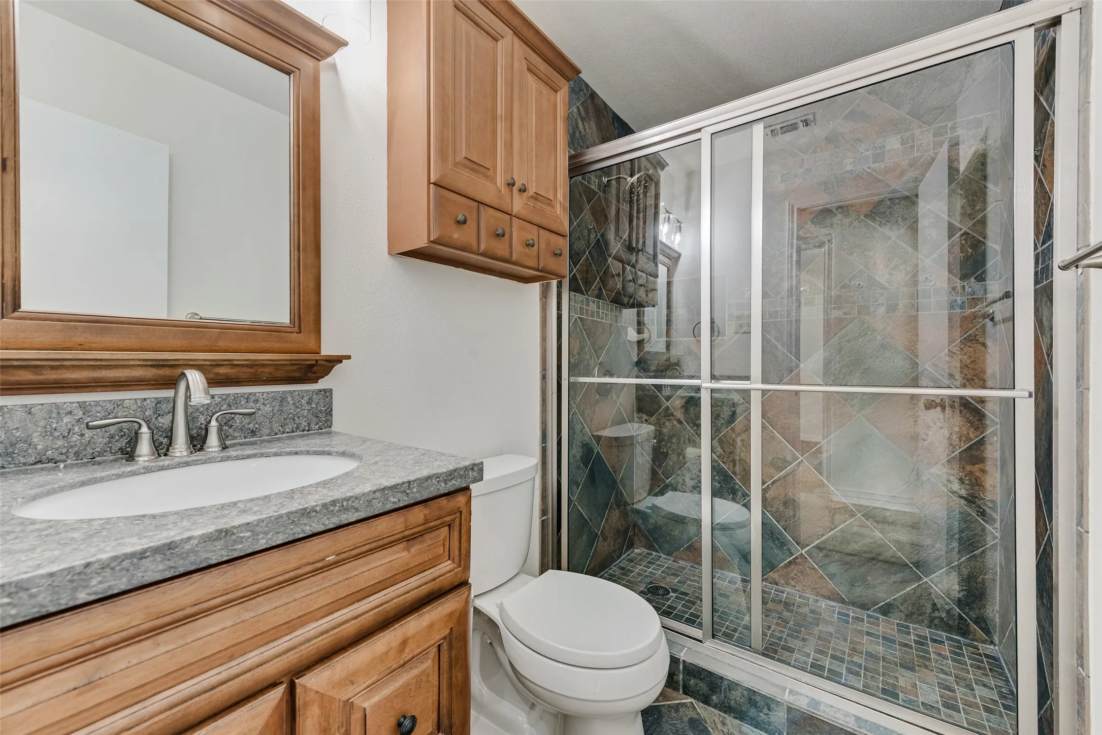 Single Family Residence For Rent in Tarrant County , 9 Atlanta Court, Mansfield, Texas 76063, 4 Bedroom, 3 Bathroom, 2 Garage spaces, 2,243 Sqft, built in 1987, mls#21379289, Real Estate Agent in Mansfield, Homes For Rent in Tarrant county, Homes For Rent in Mansfield, Realtor in Mansfield Texas, Real Estate Brokerage Independent Realty Texas, Luminita Cordes Realtor