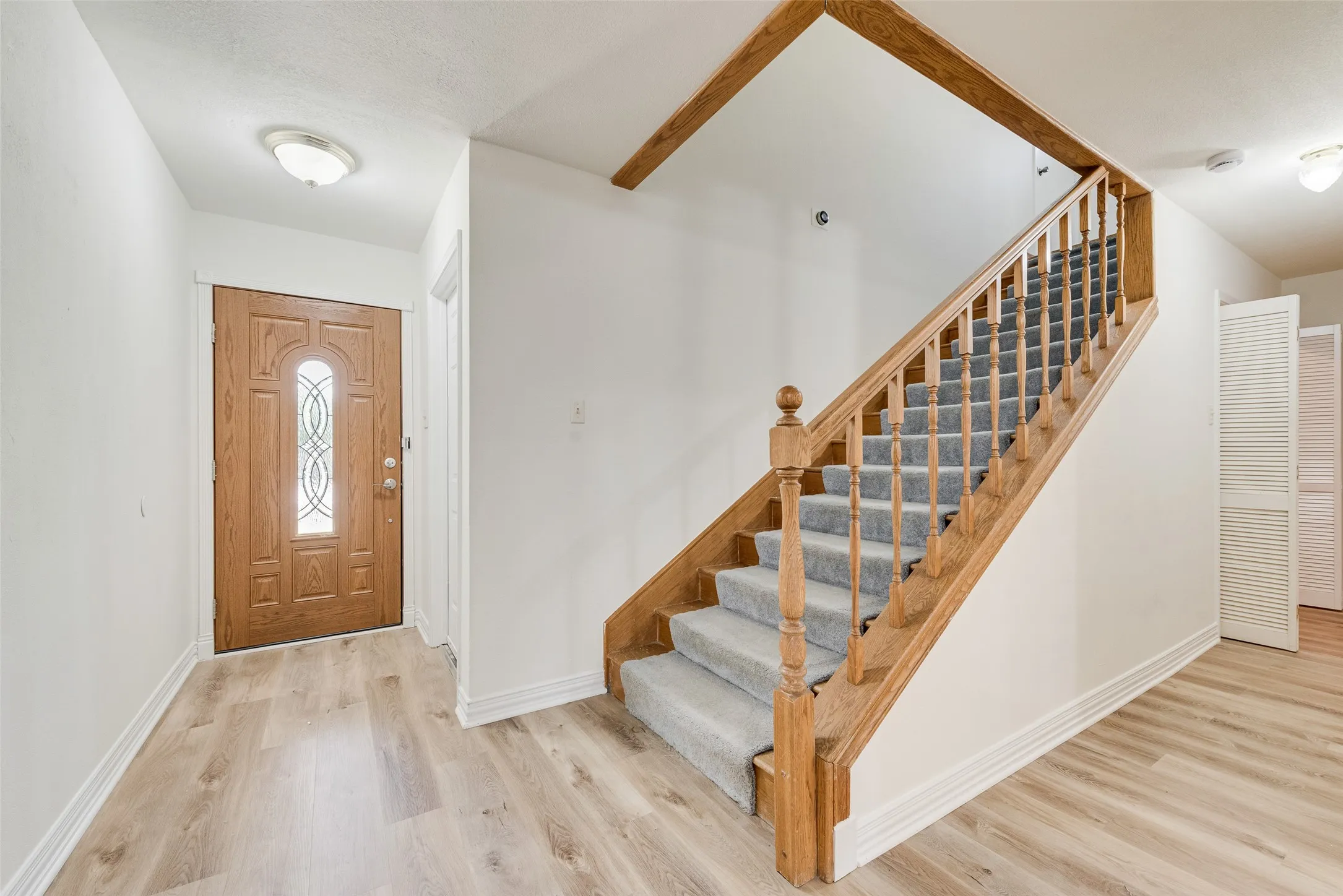 Single Family Residence For Rent in Tarrant County , 9 Atlanta Court, Mansfield, Texas 76063, 4 Bedroom, 3 Bathroom, 2 Garage spaces, 2,243 Sqft, built in 1987, mls#21379289, Real Estate Agent in Mansfield, Homes For Rent in Tarrant county, Homes For Rent in Mansfield, Realtor in Mansfield Texas, Real Estate Brokerage Independent Realty Texas, Luminita Cordes Realtor