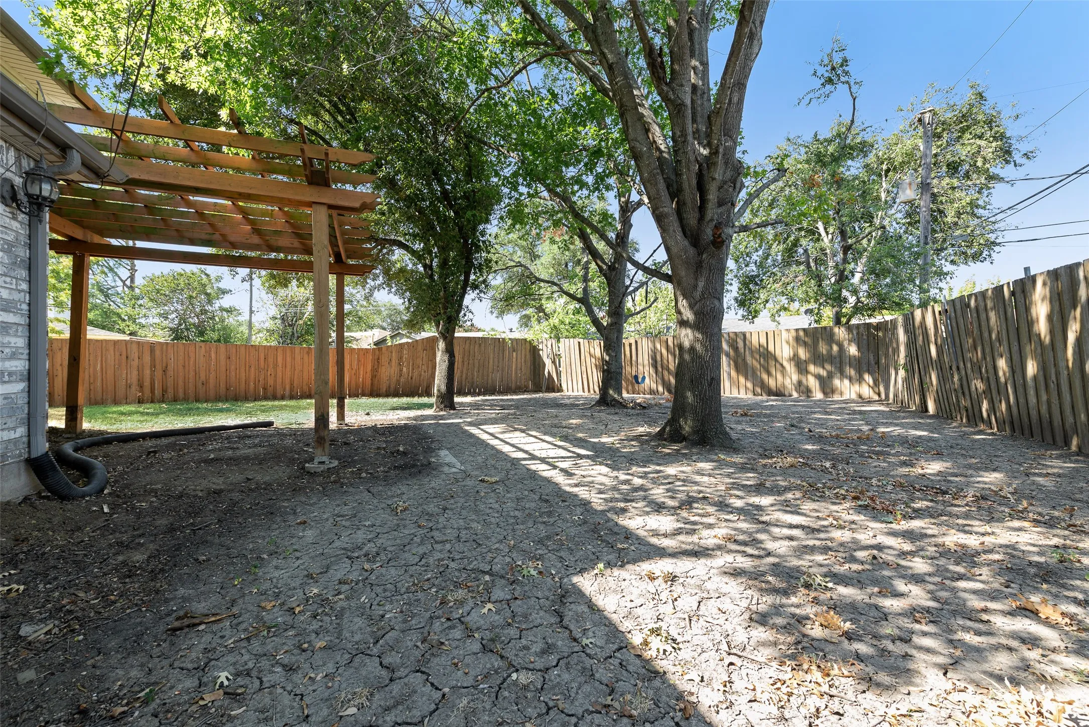 Single Family Residence For Rent in Tarrant County , 9 Atlanta Court, Mansfield, Texas 76063, 4 Bedroom, 3 Bathroom, 2 Garage spaces, 2,243 Sqft, built in 1987, mls#21379289, Real Estate Agent in Mansfield, Homes For Rent in Tarrant county, Homes For Rent in Mansfield, Realtor in Mansfield Texas, Real Estate Brokerage Independent Realty Texas, Luminita Cordes Realtor