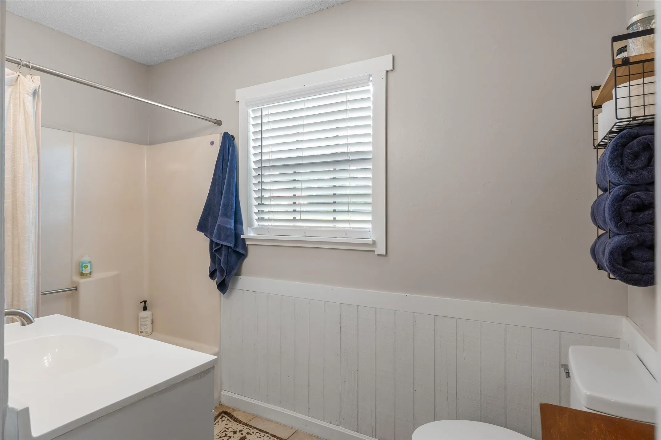 Single Family Residence For Sale in Smith County , 13379 County Road 3140, Tyler, Texas 75706, 3 Bedroom, 2 Bathroom, 1 Garage spaces, 1,560 Sqft, built in 1987, mls#21379889, Real Estate Agent in Tyler, Homes For Sale in Smith county, Homes For Sale in Tyler, Realtor in Tyler Texas, Real Estate Brokerage Independent Realty Texas, Luminita Cordes Realtor