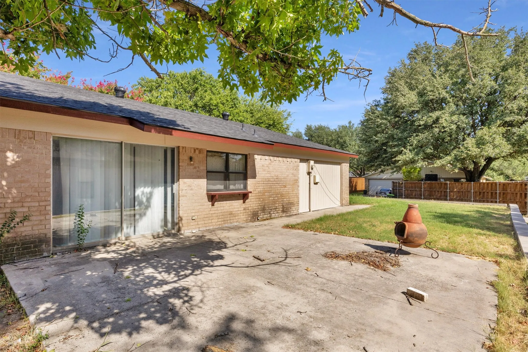 Single Family Residence For Sale in Collin County , 3005 Lemmontree Lane, Plano, Texas 75074, 3 Bedroom, 2 Bathroom, 2 Garage spaces, 1,528 Sqft, built in 1976, mls#21373265, Real Estate Agent in Plano, Homes For Sale in Collin county, Homes For Sale in Plano, Realtor in Plano Texas, Real Estate Brokerage Independent Realty Texas, Luminita Cordes Realtor