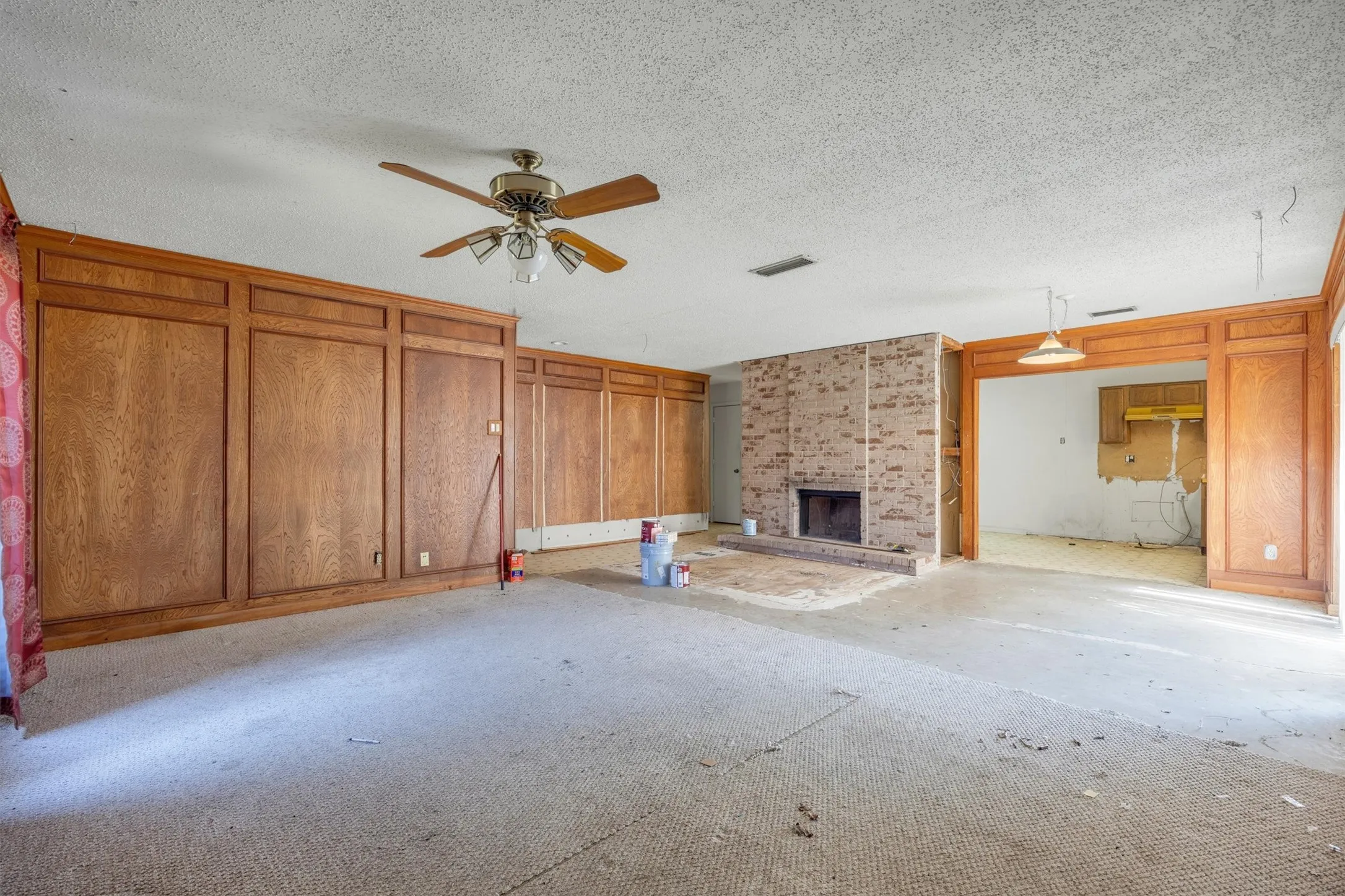 Single Family Residence For Sale in Collin County , 3005 Lemmontree Lane, Plano, Texas 75074, 3 Bedroom, 2 Bathroom, 2 Garage spaces, 1,528 Sqft, built in 1976, mls#21373265, Real Estate Agent in Plano, Homes For Sale in Collin county, Homes For Sale in Plano, Realtor in Plano Texas, Real Estate Brokerage Independent Realty Texas, Luminita Cordes Realtor