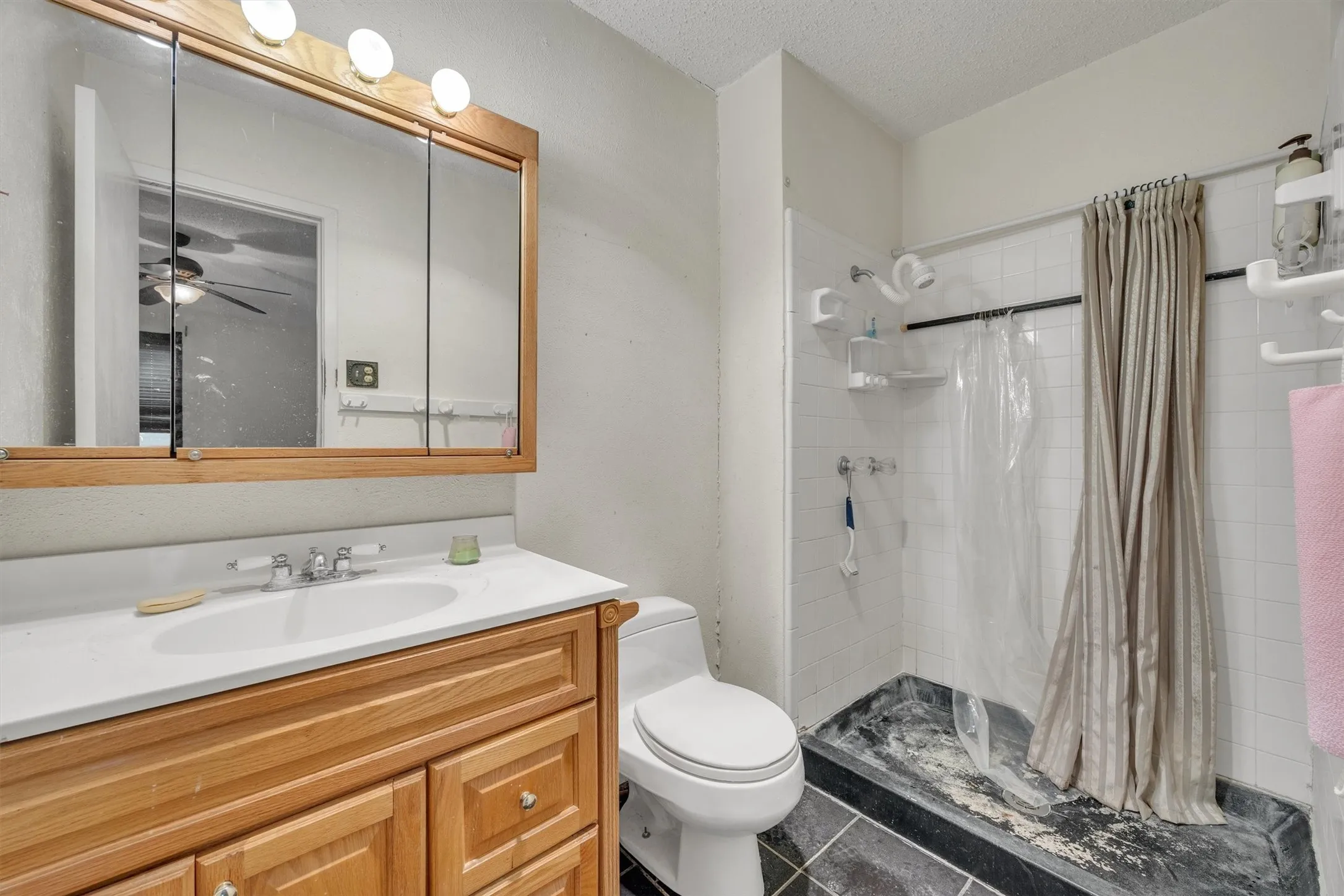 Single Family Residence For Sale in Collin County , 3005 Lemmontree Lane, Plano, Texas 75074, 3 Bedroom, 2 Bathroom, 2 Garage spaces, 1,528 Sqft, built in 1976, mls#21373265, Real Estate Agent in Plano, Homes For Sale in Collin county, Homes For Sale in Plano, Realtor in Plano Texas, Real Estate Brokerage Independent Realty Texas, Luminita Cordes Realtor