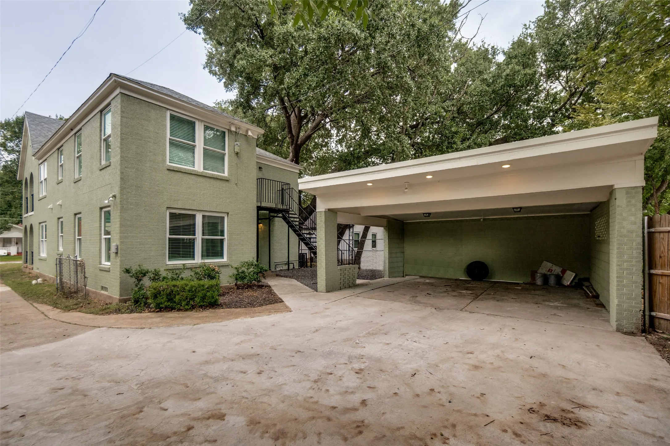 Single Family Residence For Rent in Dallas County , 3814 Wendelkin Street, Dallas, Texas 75215, 4 Bedroom, 2 Bathroom, Garage spaces, 1,564 Sqft, built in 1941, mls#21379903, Real Estate Agent in Dallas, Homes For Rent in Dallas county, Homes For Rent in Dallas, Realtor in Dallas Texas, Real Estate Brokerage Independent Realty Texas, Luminita Cordes Realtor