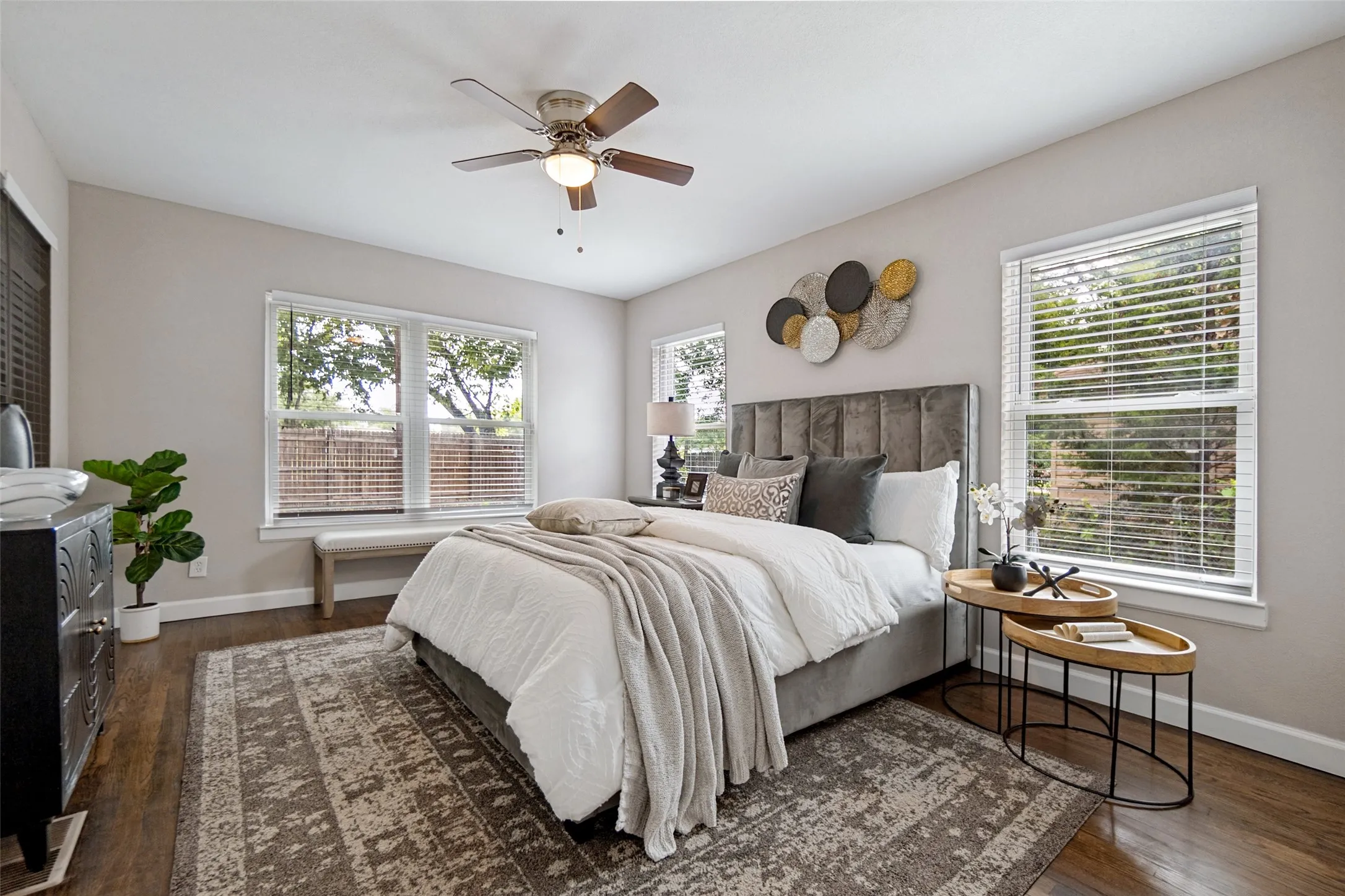 Single Family Residence For Rent in Dallas County , 3814 Wendelkin Street, Dallas, Texas 75215, 4 Bedroom, 2 Bathroom, Garage spaces, 1,564 Sqft, built in 1941, mls#21379903, Real Estate Agent in Dallas, Homes For Rent in Dallas county, Homes For Rent in Dallas, Realtor in Dallas Texas, Real Estate Brokerage Independent Realty Texas, Luminita Cordes Realtor