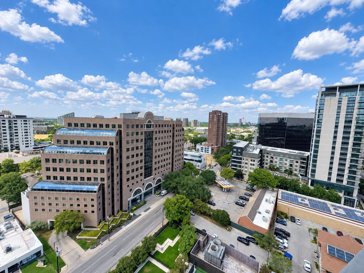 Condominium For Rent in Dallas County , 3030 Mckinney Avenue 1703, Dallas, Texas 75204, 2 Bedroom, 2 Bathroom, 2 Garage spaces, 1,353 Sqft, built in 1981, mls#21379907, Real Estate Agent in Dallas, Homes For Rent in Dallas county, Homes For Rent in Dallas, Realtor in Dallas Texas, Real Estate Brokerage Independent Realty Texas, Luminita Cordes Realtor