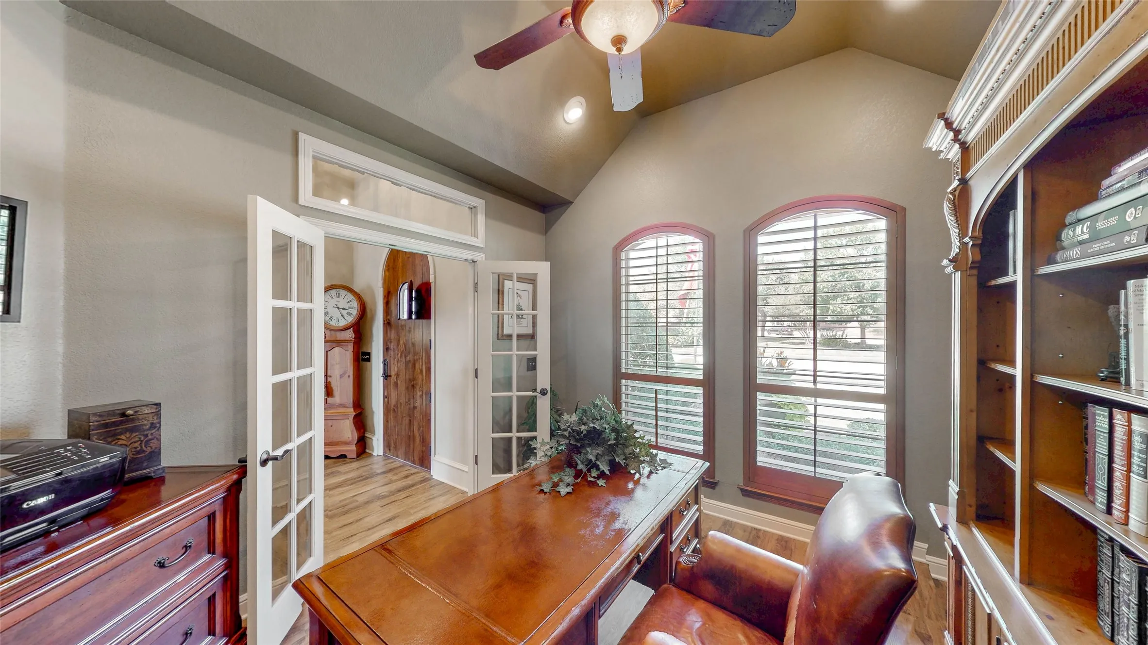 Single Family Residence For Sale in Denton County , 4805 Rangewood Drive, Flower Mound, Texas 75028, 4 Bedroom, 4 Bathroom, 3 Garage spaces, 3,591 Sqft, built in 2001, mls#21379912, Real Estate Agent in Flower Mound, Homes For Sale in Denton county, Homes For Sale in Flower Mound, Realtor in Flower Mound Texas, Real Estate Brokerage Independent Realty Texas, Luminita Cordes Realtor