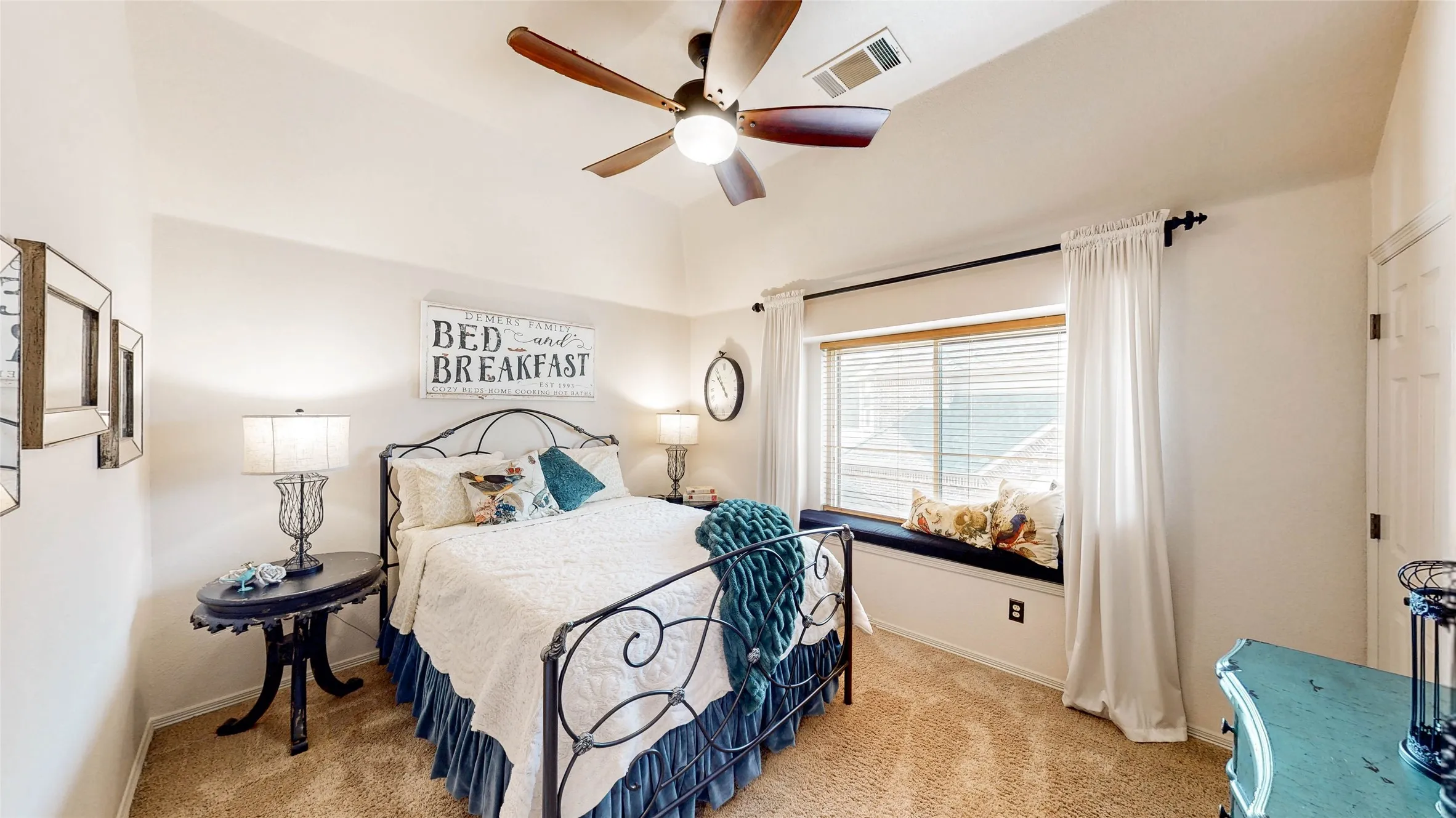 Single Family Residence For Sale in Denton County , 4805 Rangewood Drive, Flower Mound, Texas 75028, 4 Bedroom, 4 Bathroom, 3 Garage spaces, 3,591 Sqft, built in 2001, mls#21379912, Real Estate Agent in Flower Mound, Homes For Sale in Denton county, Homes For Sale in Flower Mound, Realtor in Flower Mound Texas, Real Estate Brokerage Independent Realty Texas, Luminita Cordes Realtor