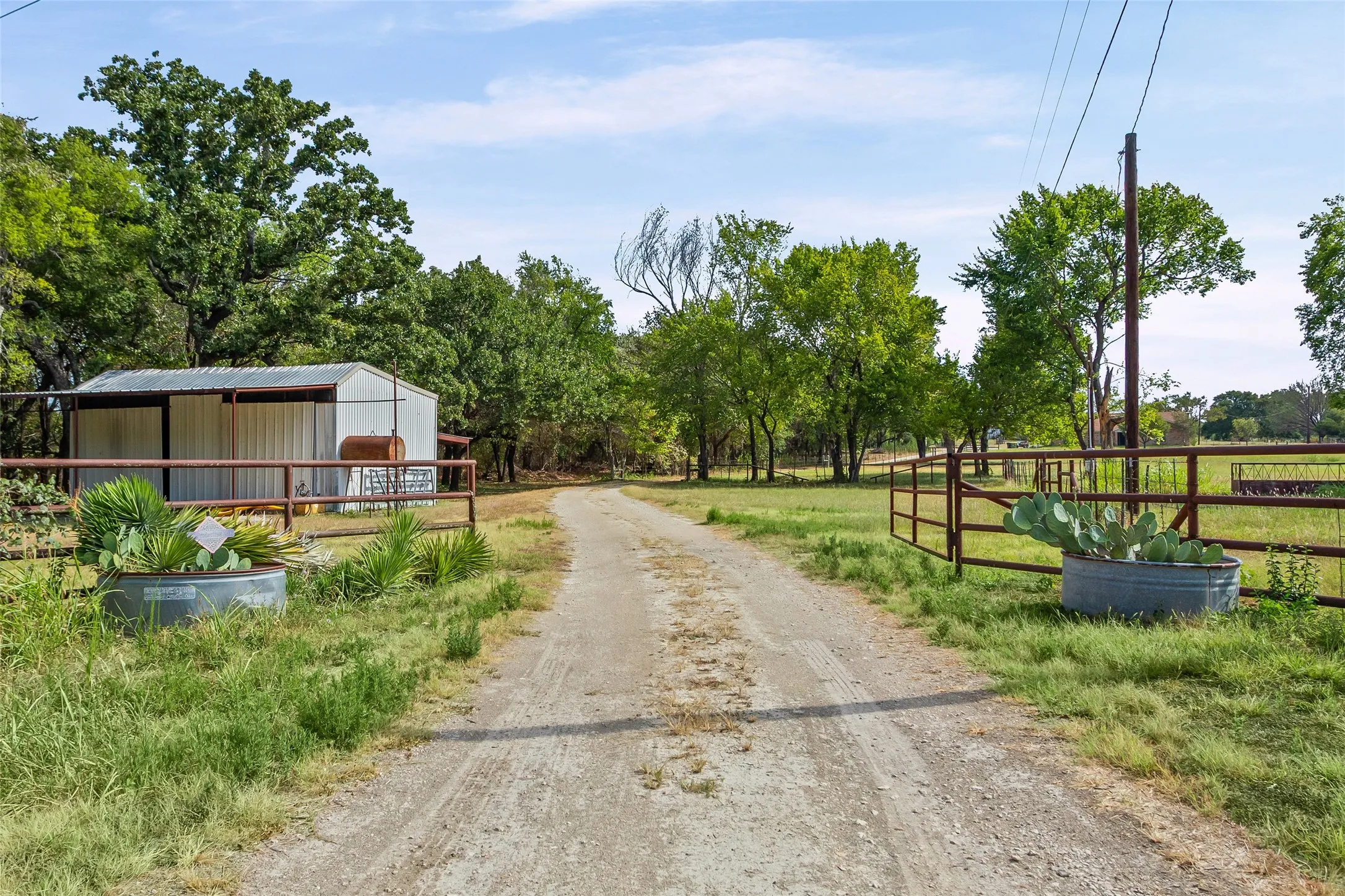 Entry to property showing workshop