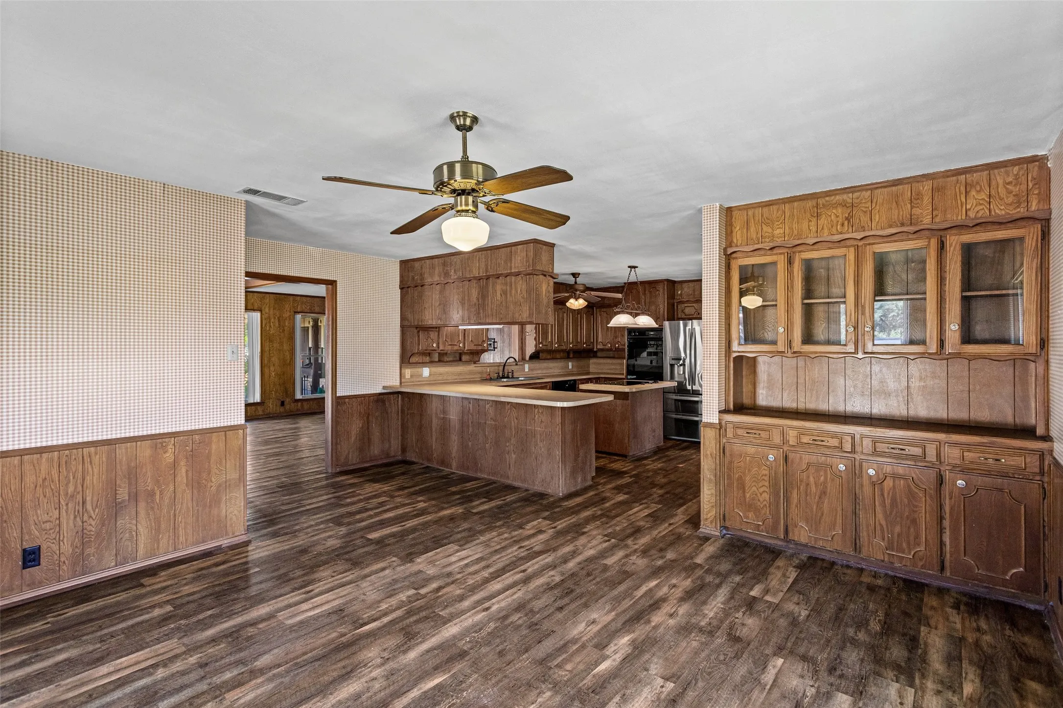 Dining looking toward kitchen