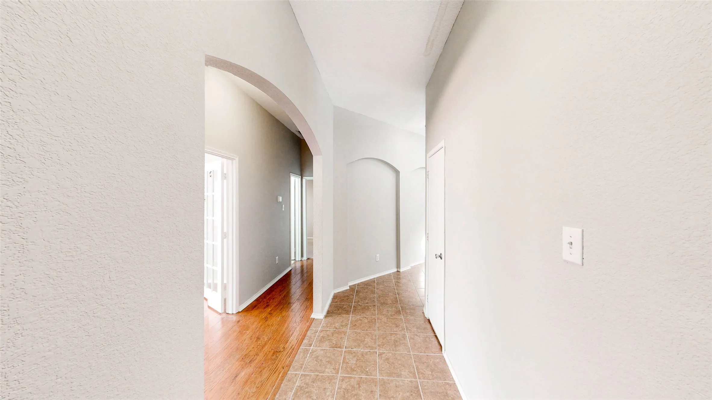 Single Family Residence For Sale in Denton County , 1134 Shearwater Avenue, Aubrey, Texas 76227, 3 Bedroom, 2 Bathroom, 2 Garage spaces, 1,733 Sqft, built in 2005, mls#21379915, Real Estate Agent in Aubrey, Homes For Sale in Denton county, Homes For Sale in Aubrey, Realtor in Aubrey Texas, Real Estate Brokerage Independent Realty Texas, Luminita Cordes Realtor