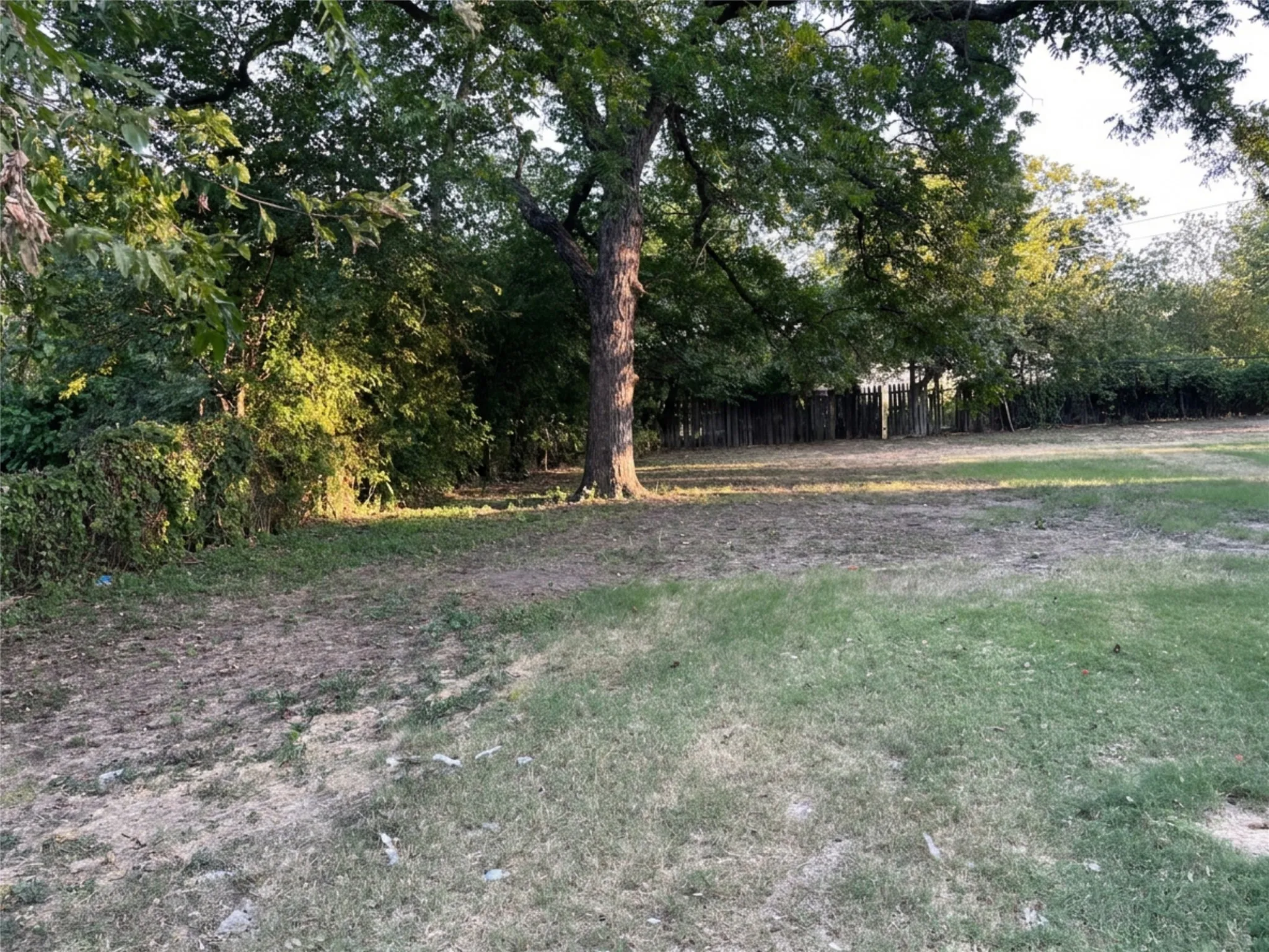 Single Family Residence For Sale in Tarrant County , 1508 NE 34th Street, Fort Worth, Texas 76106, 2 Bedroom, 1 Bathroom, Garage spaces, 1,080 Sqft, built in 1949, mls#21375294, Real Estate Agent in Fort Worth, Homes For Sale in Tarrant county, Homes For Sale in Fort Worth, Realtor in Fort Worth Texas, Real Estate Brokerage Independent Realty Texas, Luminita Cordes Realtor