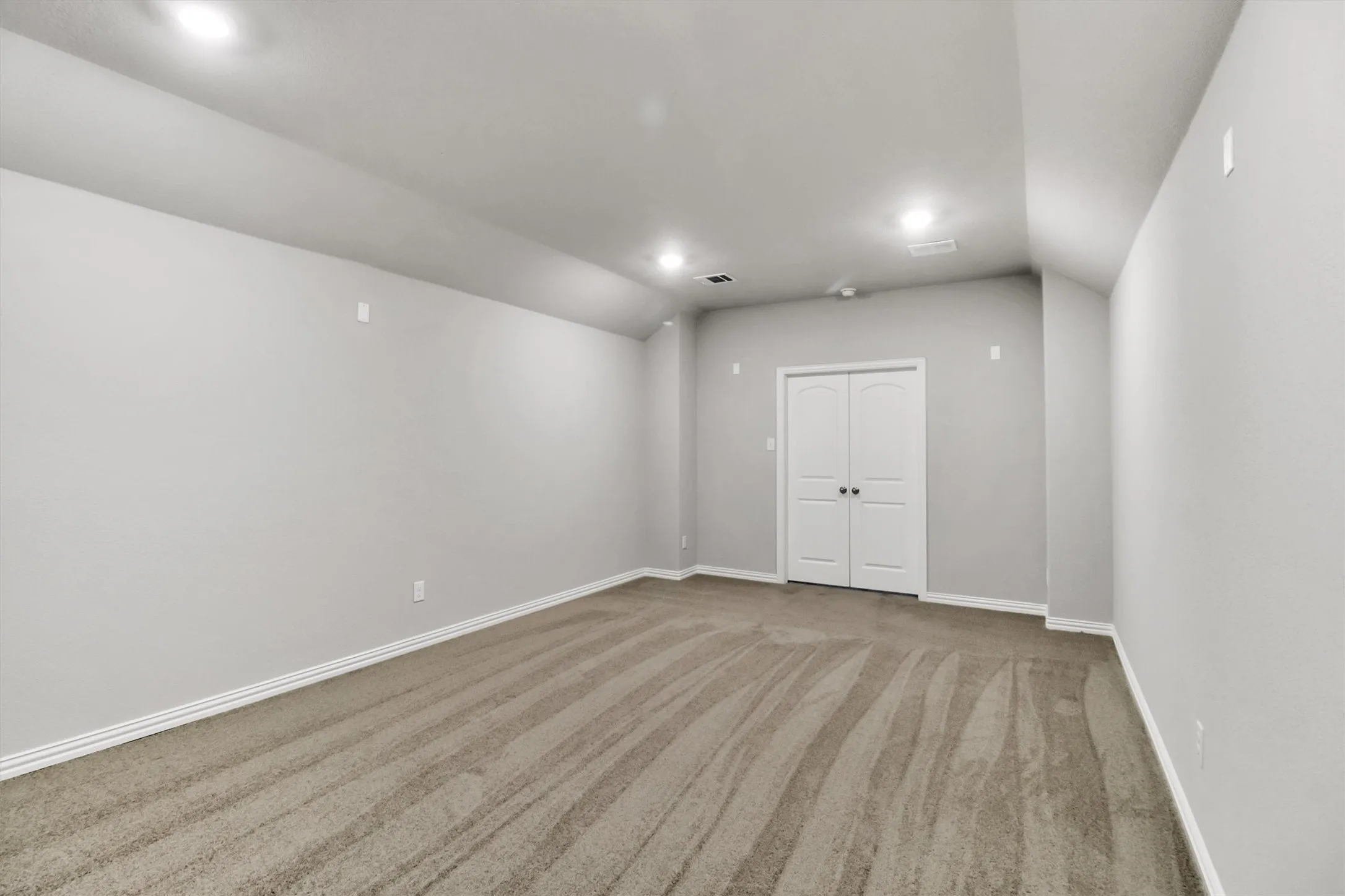 Expansive Media Room