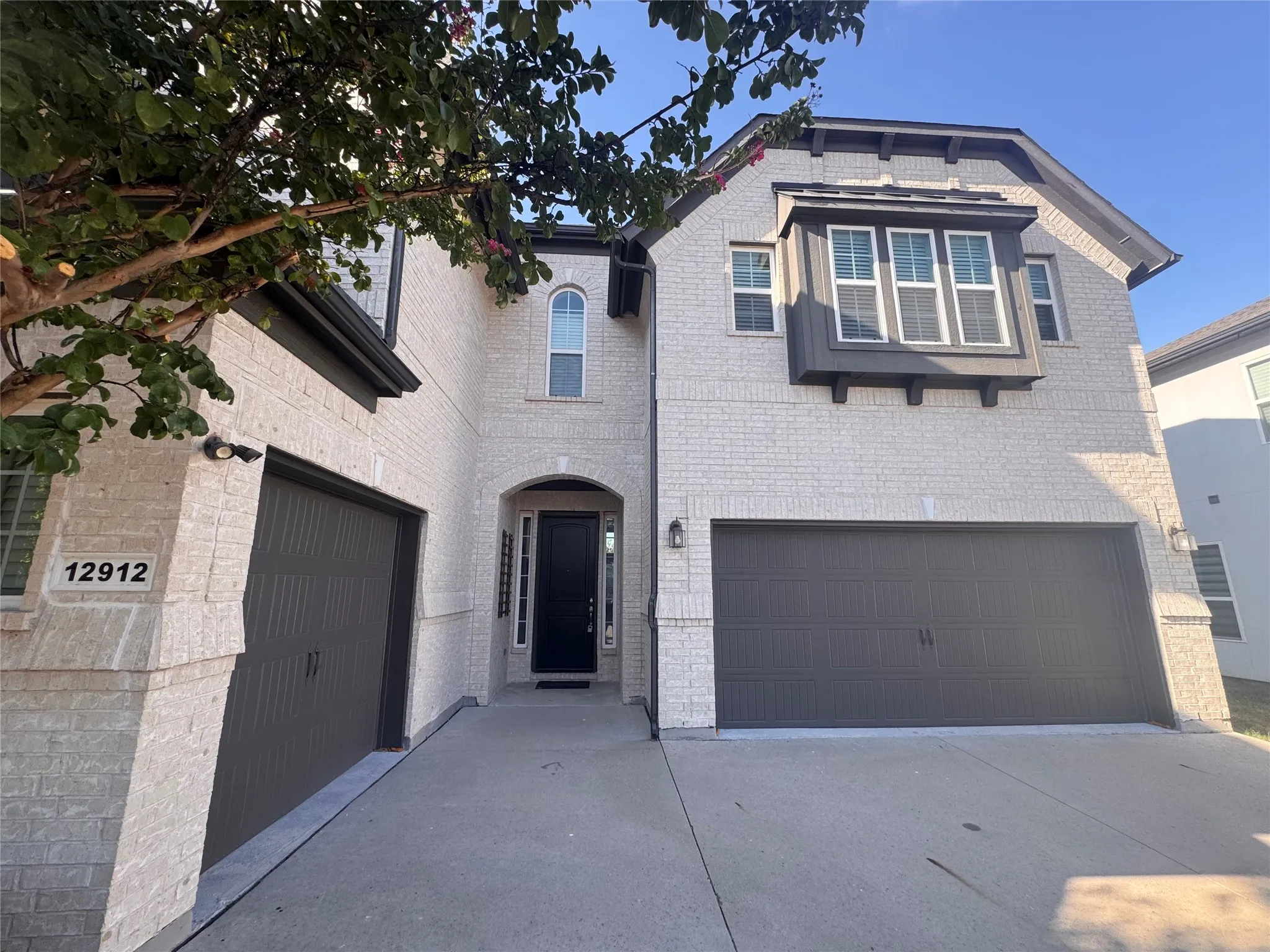 Single Family Residence For Sale in Collin County , 12912 Twelve Oaks Avenue, Frisco, Texas 75035, 5 Bedroom, 6 Bathroom, 3 Garage spaces, 4,589 Sqft, built in 2018, mls#21379814, Real Estate Agent in Frisco, Homes For Sale in Collin county, Homes For Sale in Frisco, Realtor in Frisco Texas, Real Estate Brokerage Independent Realty Texas, Luminita Cordes Realtor