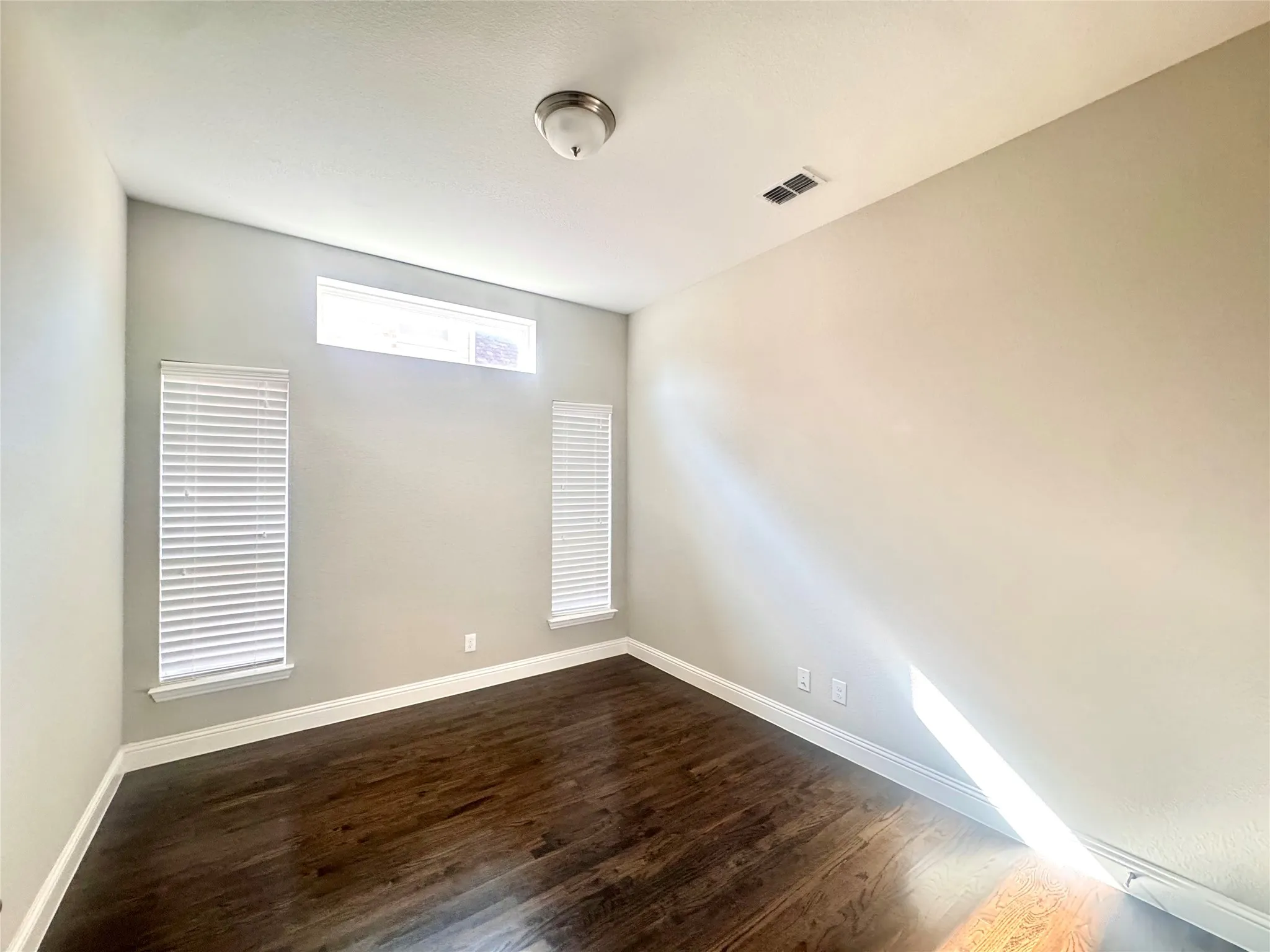 Single Family Residence For Sale in Collin County , 12912 Twelve Oaks Avenue, Frisco, Texas 75035, 5 Bedroom, 6 Bathroom, 3 Garage spaces, 4,589 Sqft, built in 2018, mls#21379814, Real Estate Agent in Frisco, Homes For Sale in Collin county, Homes For Sale in Frisco, Realtor in Frisco Texas, Real Estate Brokerage Independent Realty Texas, Luminita Cordes Realtor