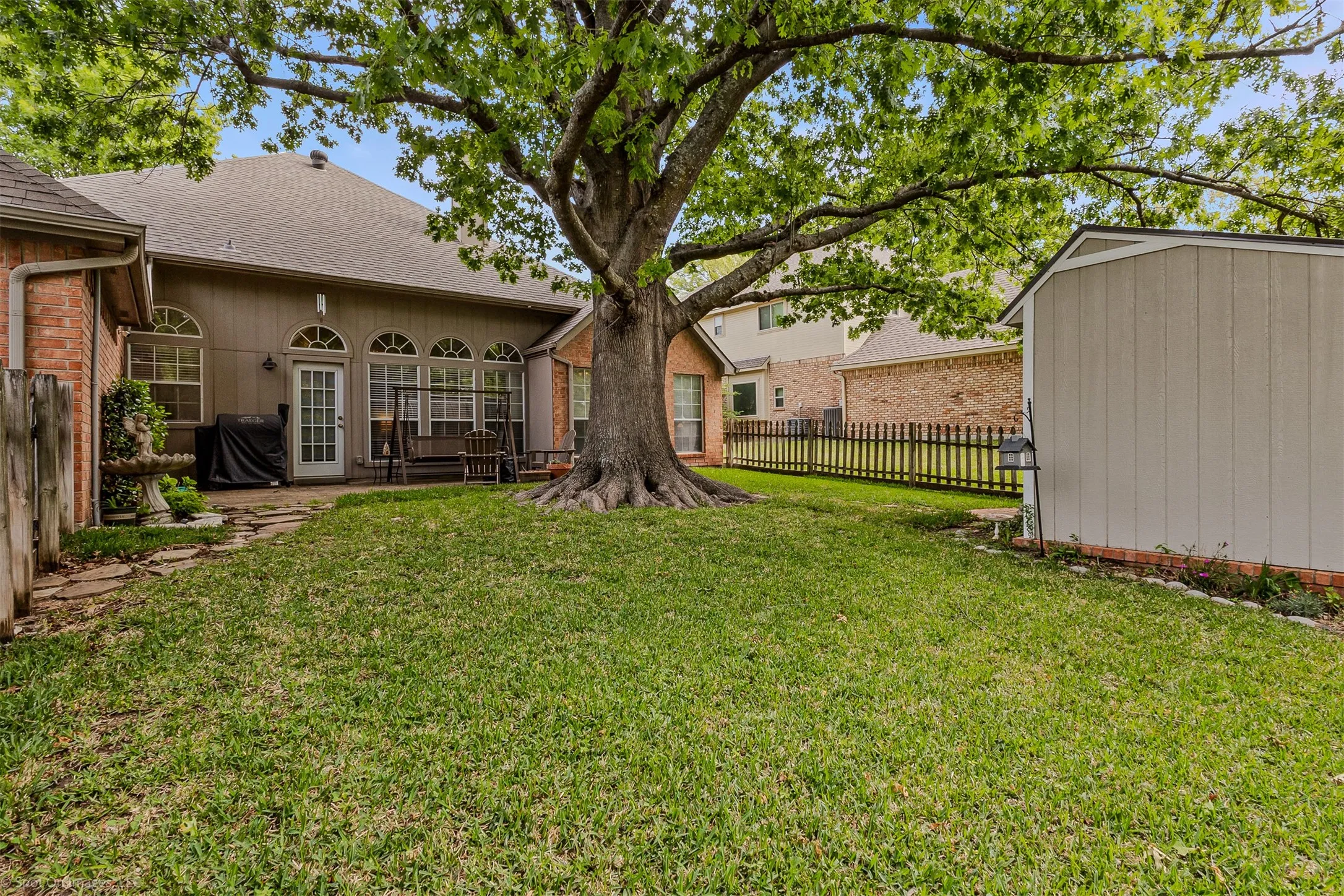 Single Family Residence For Sale in Rockwall County , 1790 Wind Hill Road, Rockwall, Texas 75087, 4 Bedroom, 3 Bathroom, 2 Garage spaces, 2,441 Sqft, built in 1992, mls#21379486, Real Estate Agent in Rockwall, Homes For Sale in Rockwall county, Homes For Sale in Rockwall, Realtor in Rockwall Texas, Real Estate Brokerage Independent Realty Texas, Luminita Cordes Realtor