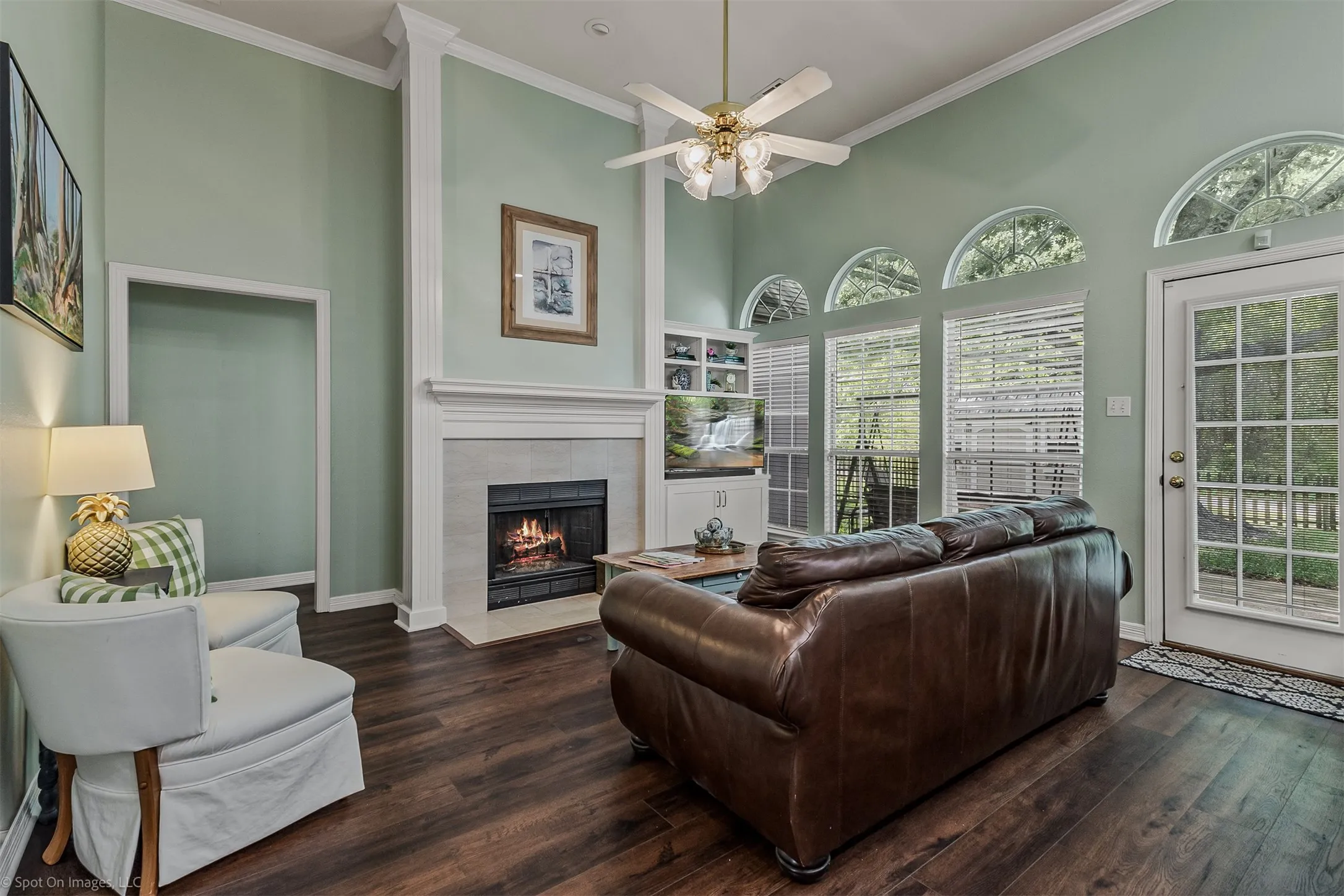 Single Family Residence For Sale in Rockwall County , 1790 Wind Hill Road, Rockwall, Texas 75087, 4 Bedroom, 3 Bathroom, 2 Garage spaces, 2,441 Sqft, built in 1992, mls#21379486, Real Estate Agent in Rockwall, Homes For Sale in Rockwall county, Homes For Sale in Rockwall, Realtor in Rockwall Texas, Real Estate Brokerage Independent Realty Texas, Luminita Cordes Realtor