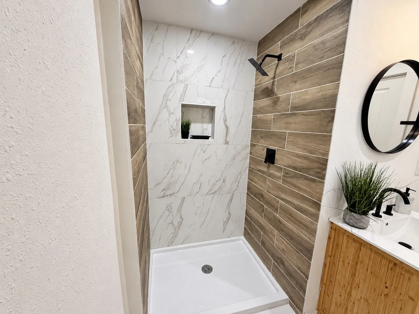 Single Family Residence For Sale in Dallas County , 5231 Beeman Avenue, Dallas, Texas 75223, 3 Bedroom, 2 Bathroom, Garage spaces, 1,084 Sqft, built in 1927, mls#21379922, Real Estate Agent in Dallas, Homes For Sale in Dallas county, Homes For Sale in Dallas, Realtor in Dallas Texas, Real Estate Brokerage Independent Realty Texas, Luminita Cordes Realtor