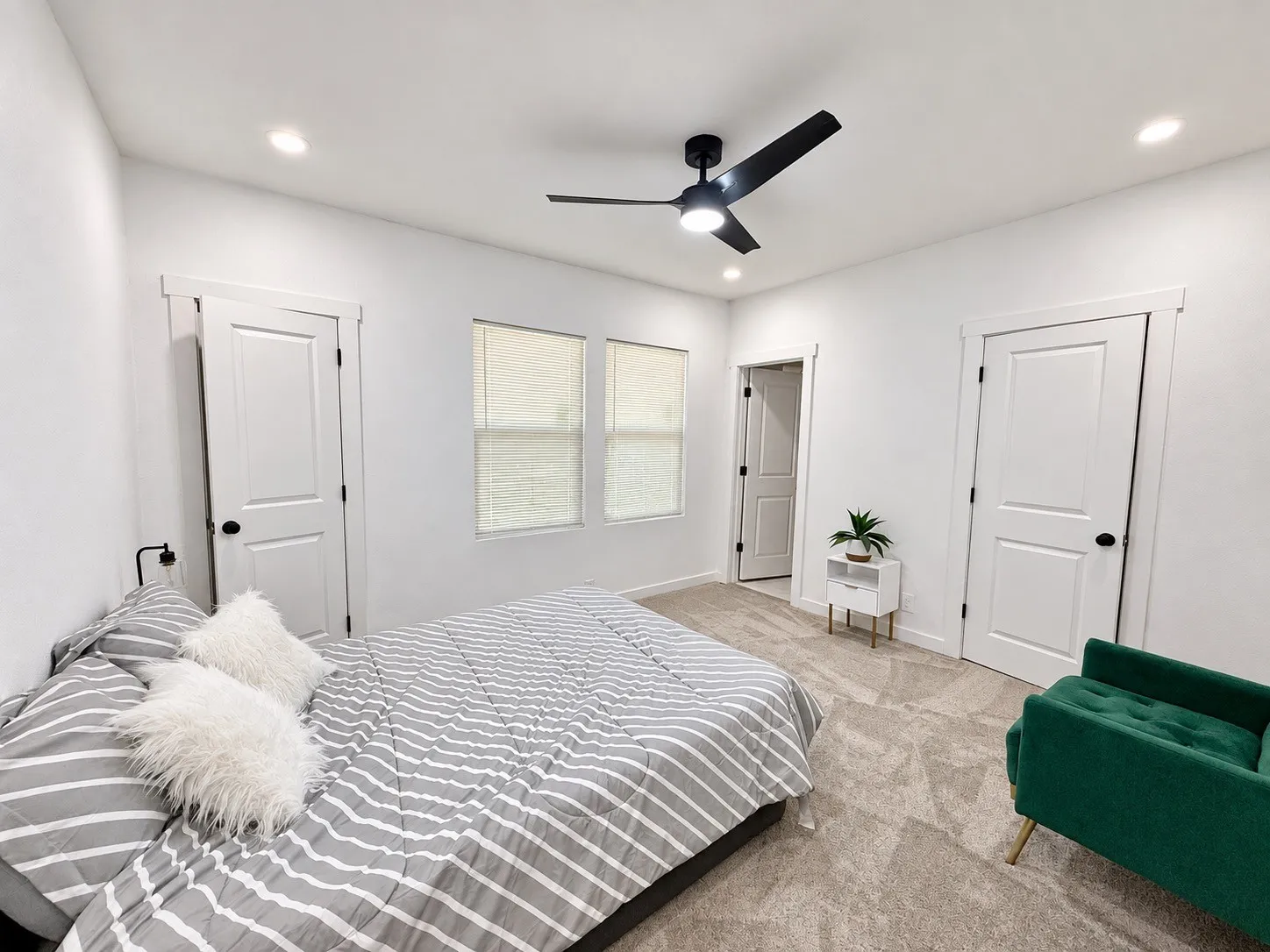 Single Family Residence For Sale in Dallas County , 5231 Beeman Avenue, Dallas, Texas 75223, 3 Bedroom, 2 Bathroom, Garage spaces, 1,084 Sqft, built in 1927, mls#21379922, Real Estate Agent in Dallas, Homes For Sale in Dallas county, Homes For Sale in Dallas, Realtor in Dallas Texas, Real Estate Brokerage Independent Realty Texas, Luminita Cordes Realtor