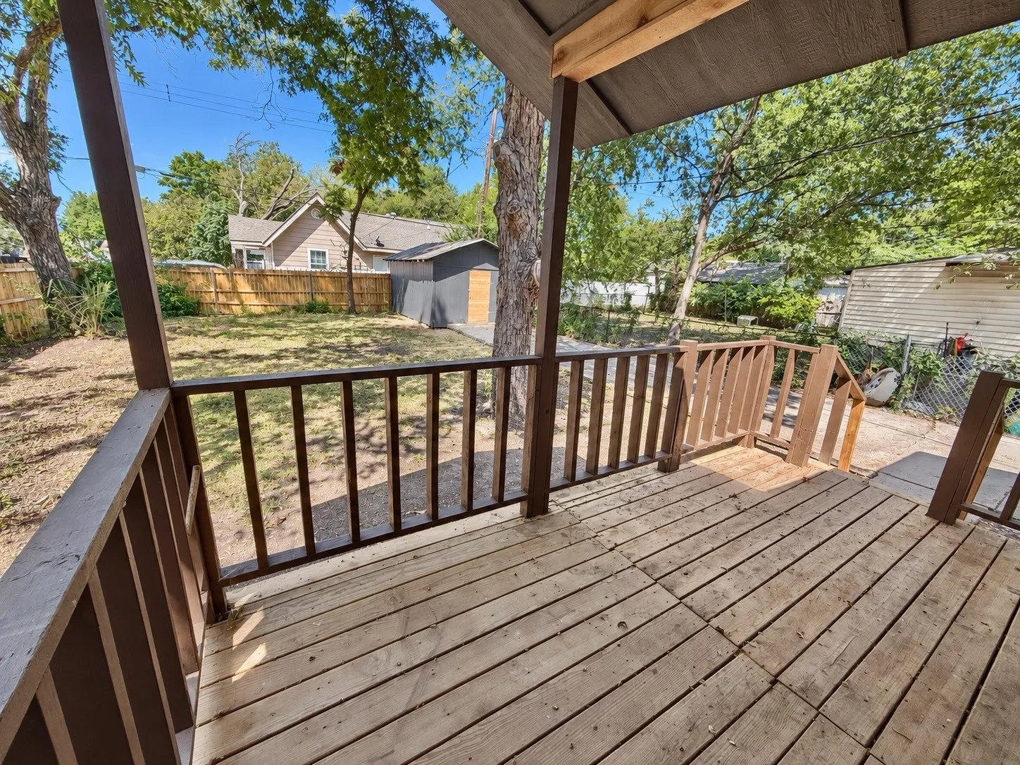 Single Family Residence For Sale in Dallas County , 5231 Beeman Avenue, Dallas, Texas 75223, 3 Bedroom, 2 Bathroom, Garage spaces, 1,084 Sqft, built in 1927, mls#21379922, Real Estate Agent in Dallas, Homes For Sale in Dallas county, Homes For Sale in Dallas, Realtor in Dallas Texas, Real Estate Brokerage Independent Realty Texas, Luminita Cordes Realtor