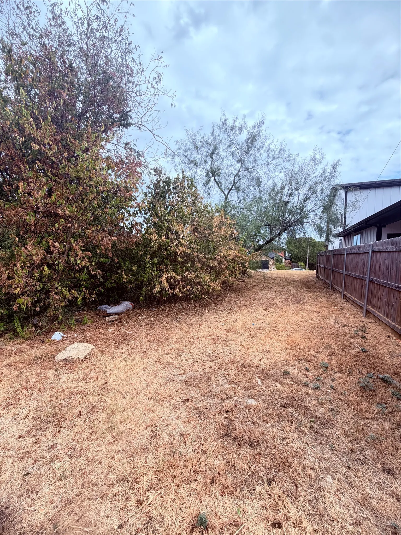 Unimproved Land For Sale in Tarrant County , 1520 Avenue D, Fort Worth, Texas 76104, 0, 0, Garage spaces, 0 Sqft, built in 0, mls#21379042, Real Estate Agent in Fort Worth, Homes For Sale in Tarrant county, Homes For Sale in Fort Worth, Realtor in Fort Worth Texas, Real Estate Brokerage Independent Realty Texas, Luminita Cordes Realtor