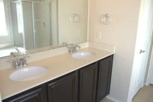 Single Family Residence For Sale in Dallas County , 2104 Stonewood Drive, Lancaster, Texas 75134, 3 Bedroom, 3 Bathroom, 2 Garage spaces, 2,240 Sqft, built in 2014, mls#21379935, Real Estate Agent in Lancaster, Homes For Sale in Dallas county, Homes For Sale in Lancaster, Realtor in Lancaster Texas, Real Estate Brokerage Independent Realty Texas, Luminita Cordes Realtor