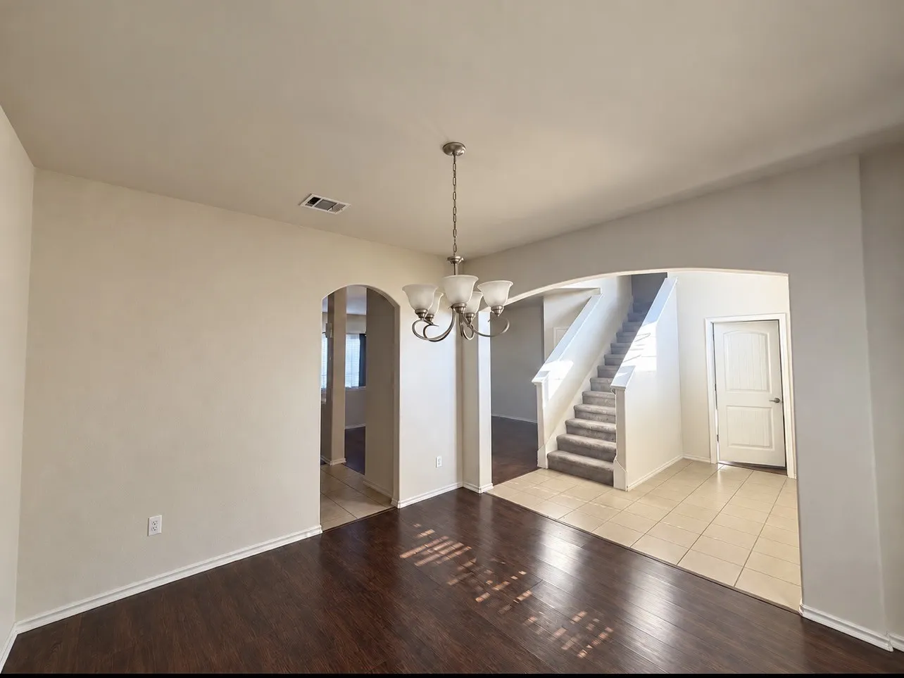 Single Family Residence For Sale in Dallas County , 2104 Stonewood Drive, Lancaster, Texas 75134, 3 Bedroom, 3 Bathroom, 2 Garage spaces, 2,240 Sqft, built in 2014, mls#21379935, Real Estate Agent in Lancaster, Homes For Sale in Dallas county, Homes For Sale in Lancaster, Realtor in Lancaster Texas, Real Estate Brokerage Independent Realty Texas, Luminita Cordes Realtor