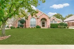 Single Family Residence For Rent in Tarrant County , 2921 Silvercrest Lane, Grapevine, Texas 76051, 4 Bedroom, 2 Bathroom, 2 Garage spaces, 2,429 Sqft, built in 1998, mls#21379936, Real Estate Agent in Grapevine, Homes For Rent in Tarrant county, Homes For Rent in Grapevine, Realtor in Grapevine Texas, Real Estate Brokerage Independent Realty Texas, Luminita Cordes Realtor