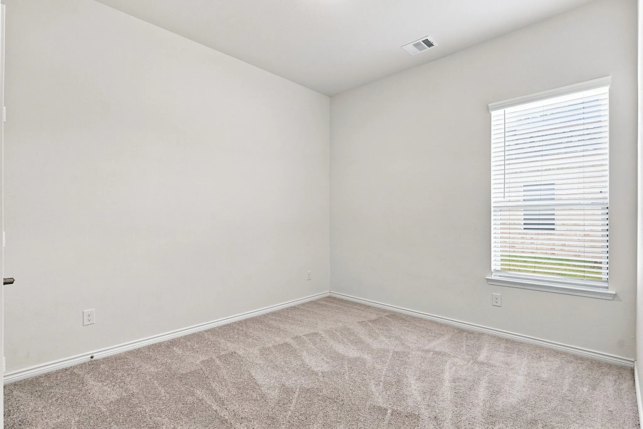Single Family Residence For Sale in Denton County , 13409 Sueca Drive, Little Elm, Texas 75068, 4 Bedroom, 2 Bathroom, 2 Garage spaces, 2,033 Sqft, built in 2023, mls#21362024, Real Estate Agent in Little Elm, Homes For Sale in Denton county, Homes For Sale in Little Elm, Realtor in Little Elm Texas, Real Estate Brokerage Independent Realty Texas, Luminita Cordes Realtor
