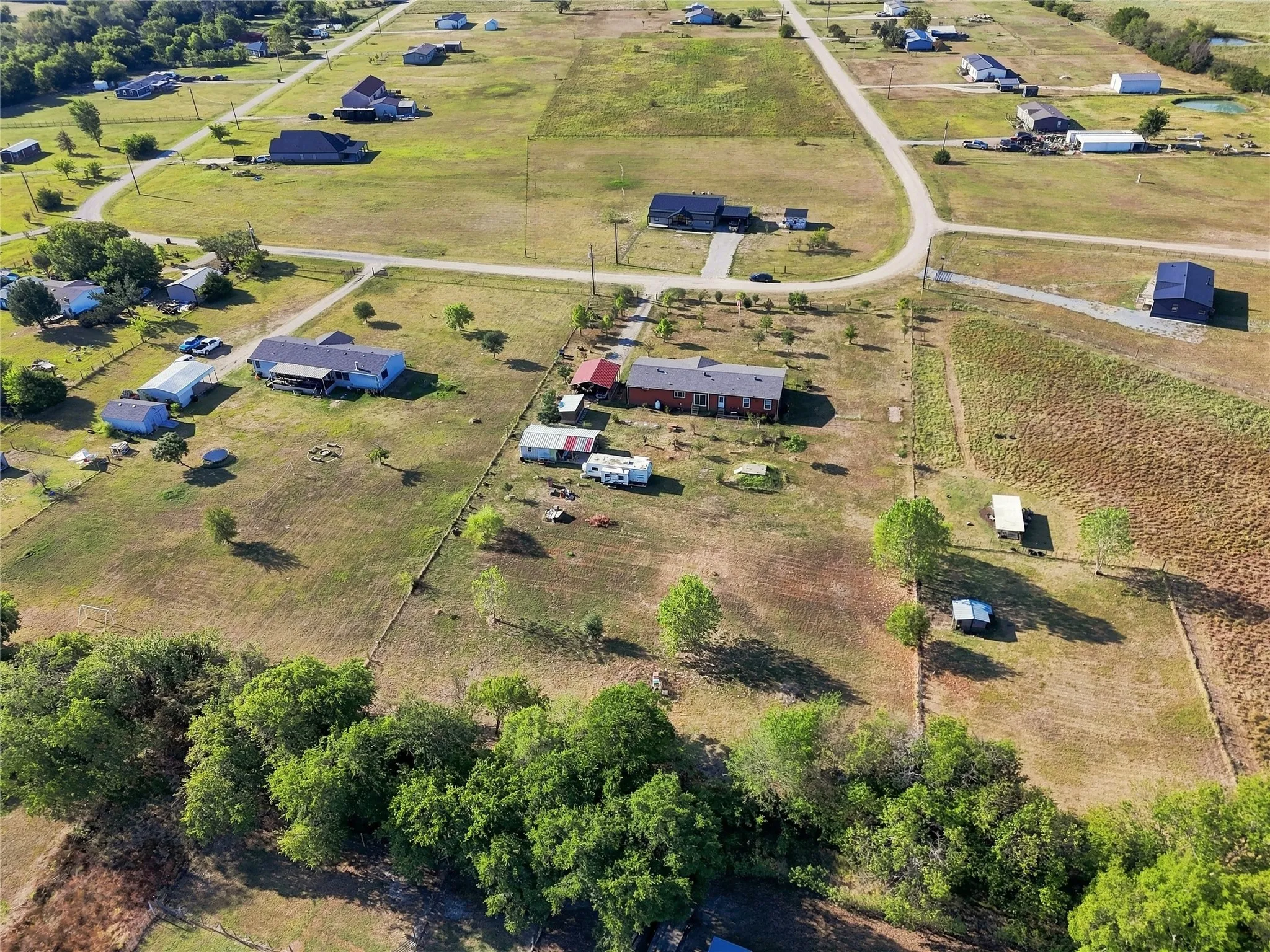 Mobile Home For Sale in Hunt County , 8379 Alice Circle, Quinlan, Texas 75474, 4 Bedroom, 3 Bathroom, 4 Garage spaces, 2,080 Sqft, built in 2017, mls#21378741, Real Estate Agent in Quinlan, Homes For Sale in Hunt county, Homes For Sale in Quinlan, Realtor in Quinlan Texas, Real Estate Brokerage Independent Realty Texas, Luminita Cordes Realtor