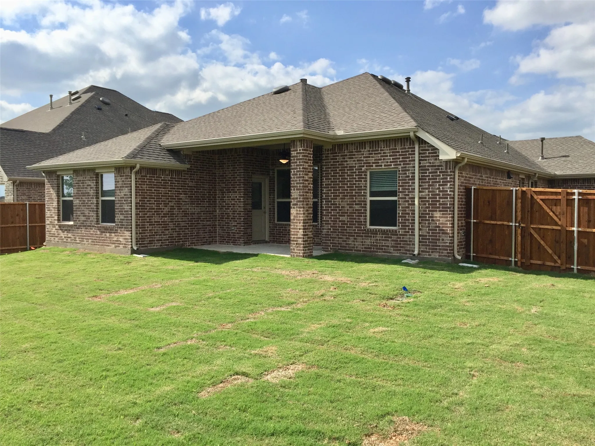 Single Family Residence For Rent in Collin County , 2734 Salt Creek Way, Celina, Texas 75078, 3 Bedroom, 2 Bathroom, 3 Garage spaces, 1,873 Sqft, built in 2019, mls#21379927, Real Estate Agent in Celina, Homes For Rent in Collin county, Homes For Rent in Celina, Realtor in Celina Texas, Real Estate Brokerage Independent Realty Texas, Luminita Cordes Realtor