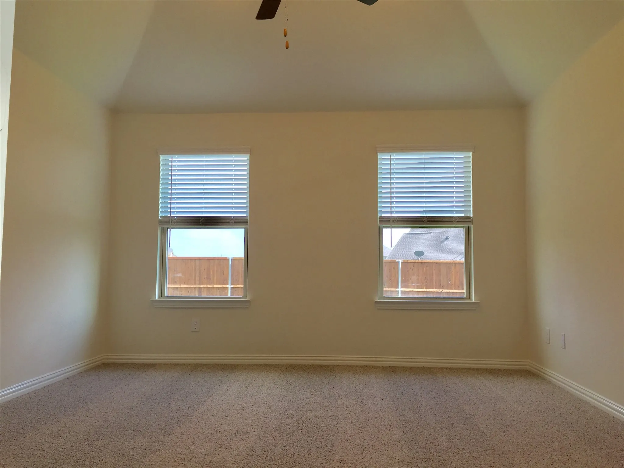 Single Family Residence For Rent in Collin County , 2734 Salt Creek Way, Celina, Texas 75078, 3 Bedroom, 2 Bathroom, 3 Garage spaces, 1,873 Sqft, built in 2019, mls#21379927, Real Estate Agent in Celina, Homes For Rent in Collin county, Homes For Rent in Celina, Realtor in Celina Texas, Real Estate Brokerage Independent Realty Texas, Luminita Cordes Realtor
