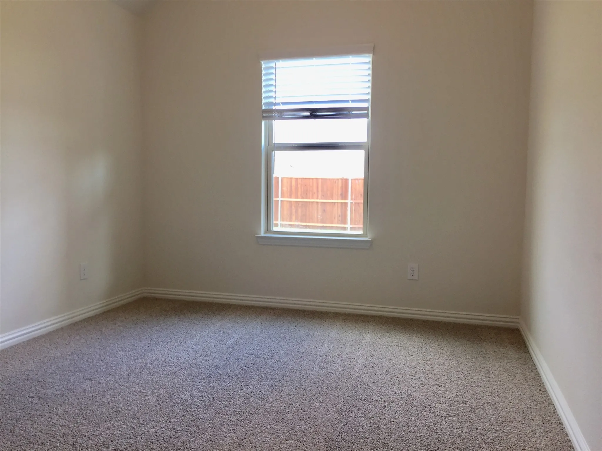 Single Family Residence For Rent in Collin County , 2734 Salt Creek Way, Celina, Texas 75078, 3 Bedroom, 2 Bathroom, 3 Garage spaces, 1,873 Sqft, built in 2019, mls#21379927, Real Estate Agent in Celina, Homes For Rent in Collin county, Homes For Rent in Celina, Realtor in Celina Texas, Real Estate Brokerage Independent Realty Texas, Luminita Cordes Realtor