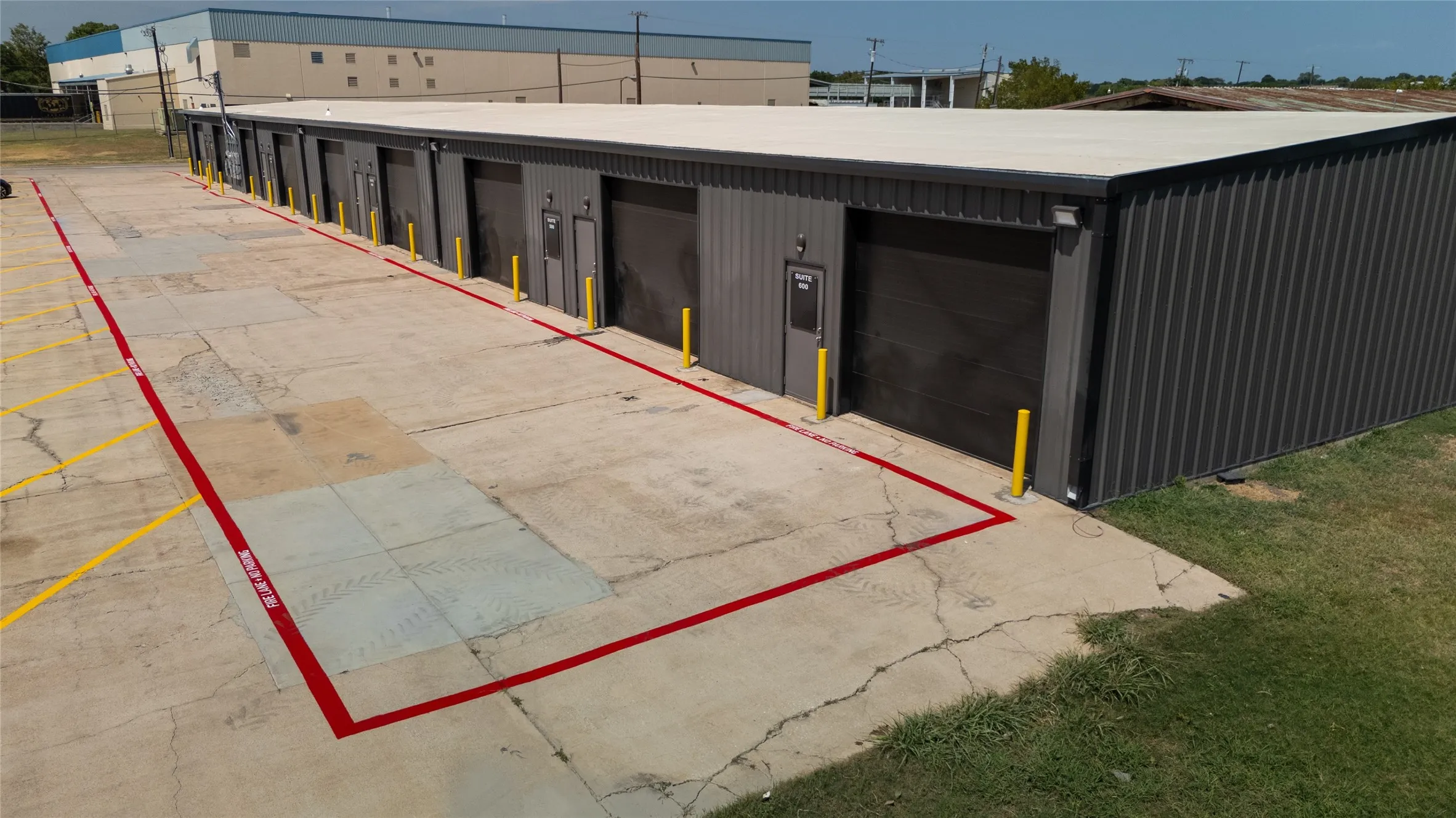 Industrial For Rent in Dallas County , 742 Dalworth Drive 200, Mesquite, Texas 75149, 0, 0, Garage spaces, 2,500 Sqft, built in 1980, mls#21320093, Real Estate Agent in Mesquite, Homes For Rent in Dallas county, Homes For Rent in Mesquite, Realtor in Mesquite Texas, Real Estate Brokerage Independent Realty Texas, Luminita Cordes Realtor