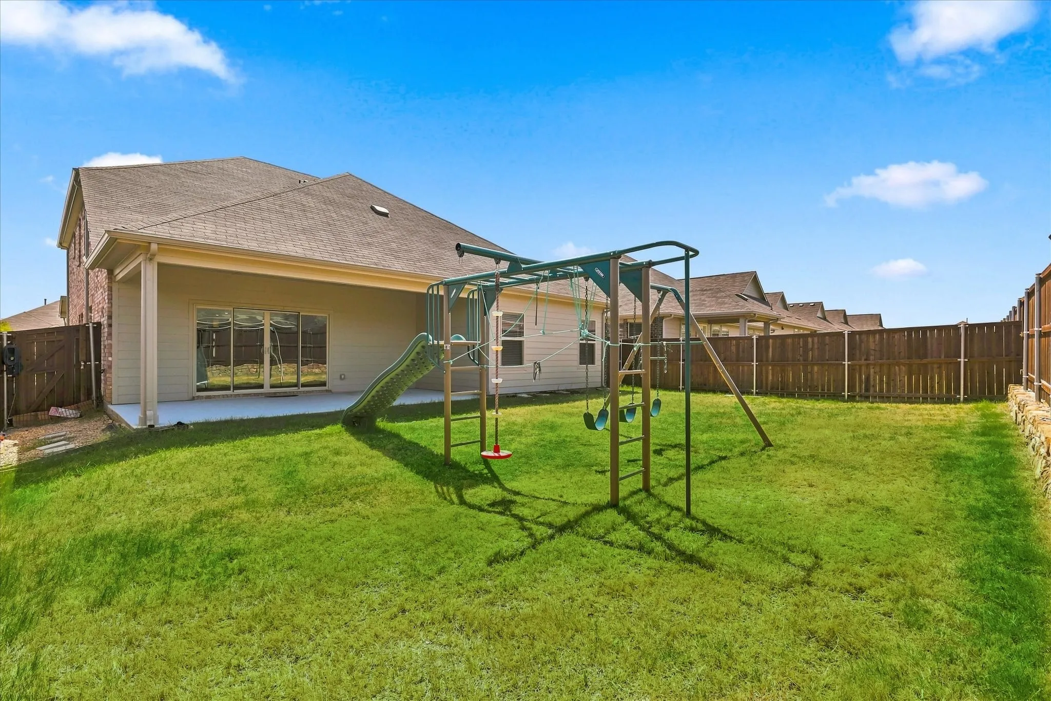Single Family Residence For Sale in Denton County , 3316 Kingsdown Drive, Denton, Texas 76207, 4 Bedroom, 4 Bathroom, 2 Garage spaces, 3,114 Sqft, built in 2023, mls#21377693, Real Estate Agent in Denton, Homes For Sale in Denton county, Homes For Sale in Denton, Realtor in Denton Texas, Real Estate Brokerage Independent Realty Texas, Luminita Cordes Realtor