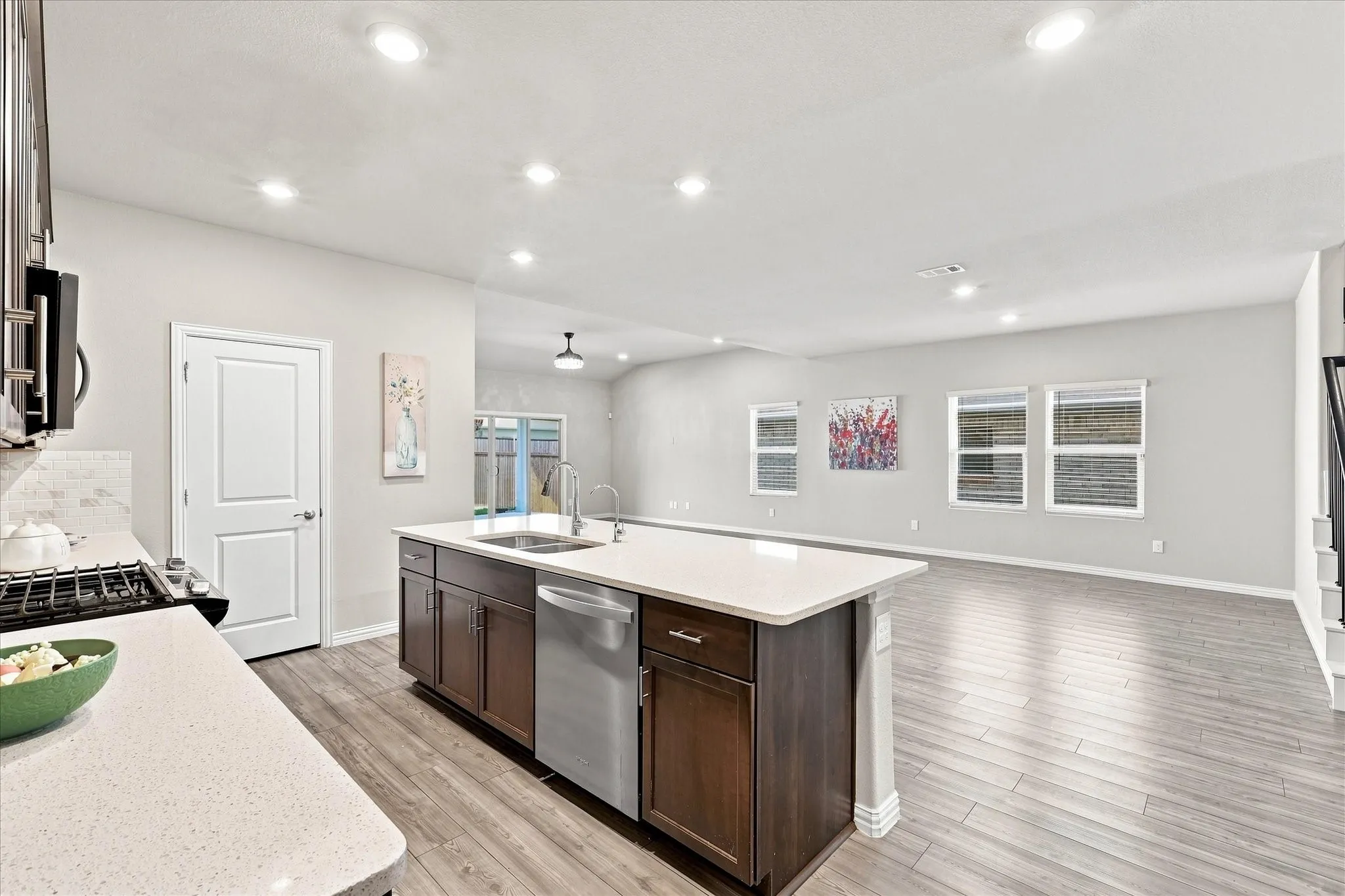 Single Family Residence For Sale in Denton County , 3316 Kingsdown Drive, Denton, Texas 76207, 4 Bedroom, 4 Bathroom, 2 Garage spaces, 3,114 Sqft, built in 2023, mls#21377693, Real Estate Agent in Denton, Homes For Sale in Denton county, Homes For Sale in Denton, Realtor in Denton Texas, Real Estate Brokerage Independent Realty Texas, Luminita Cordes Realtor
