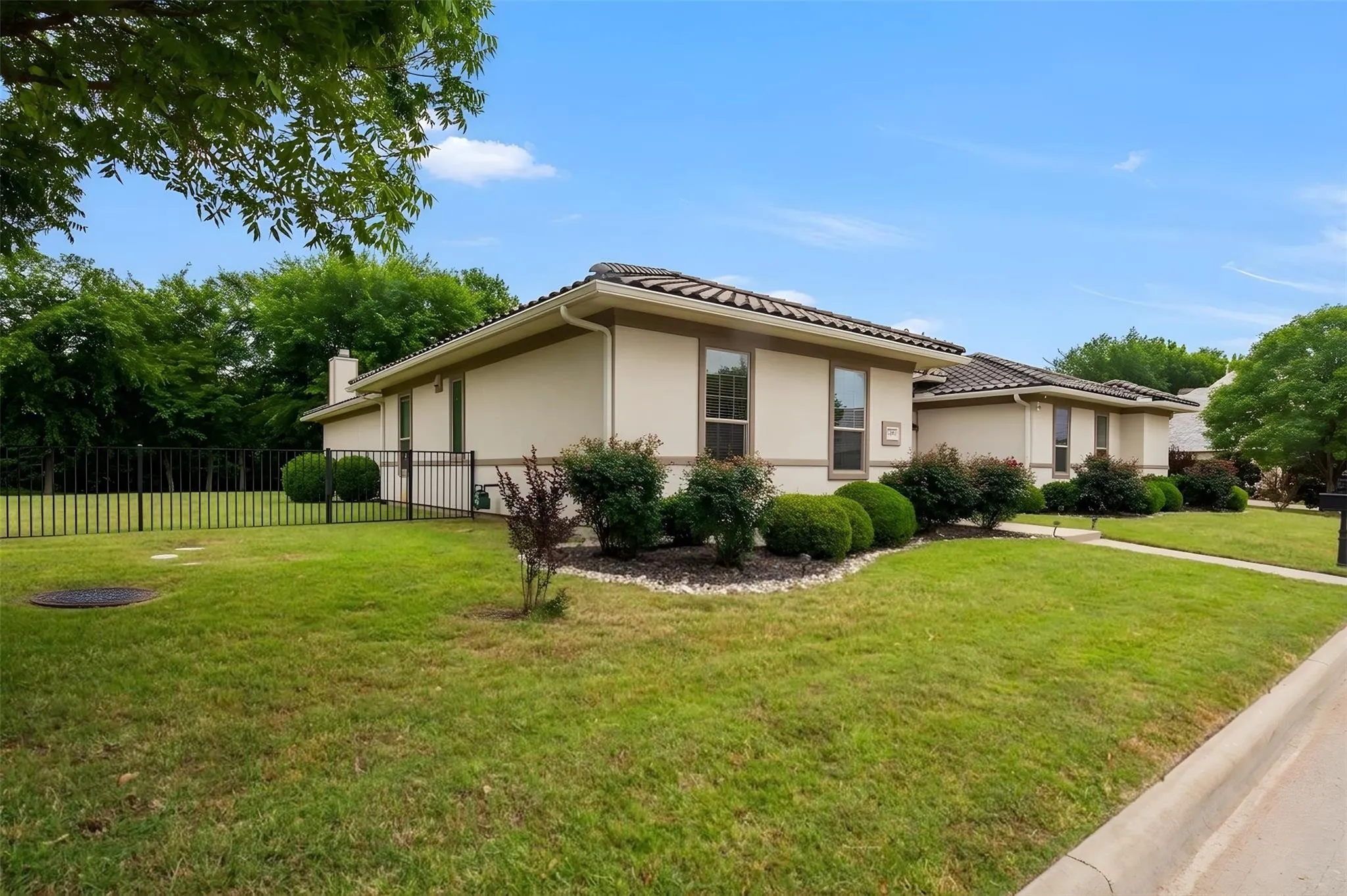 Single Family Residence For Sale in Collin County , 5405 Squeezepenny Lane, Mc Kinney, Texas 75070, 4 Bedroom, 4 Bathroom, 3 Garage spaces, 4,138 Sqft, built in 2011, mls#21379916, Real Estate Agent in Mc Kinney, Homes For Sale in Collin county, Homes For Sale in Mc Kinney, Realtor in Mc Kinney Texas, Real Estate Brokerage Independent Realty Texas, Luminita Cordes Realtor